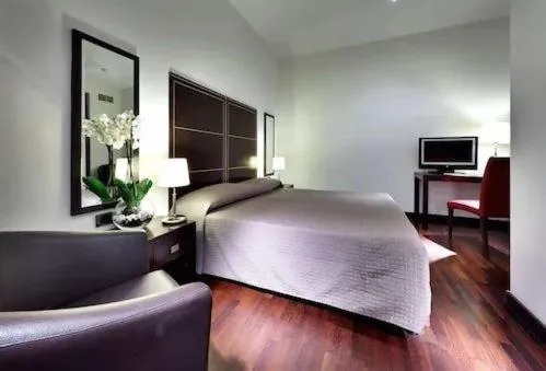 Bedroom, Bed in Exe International Palace