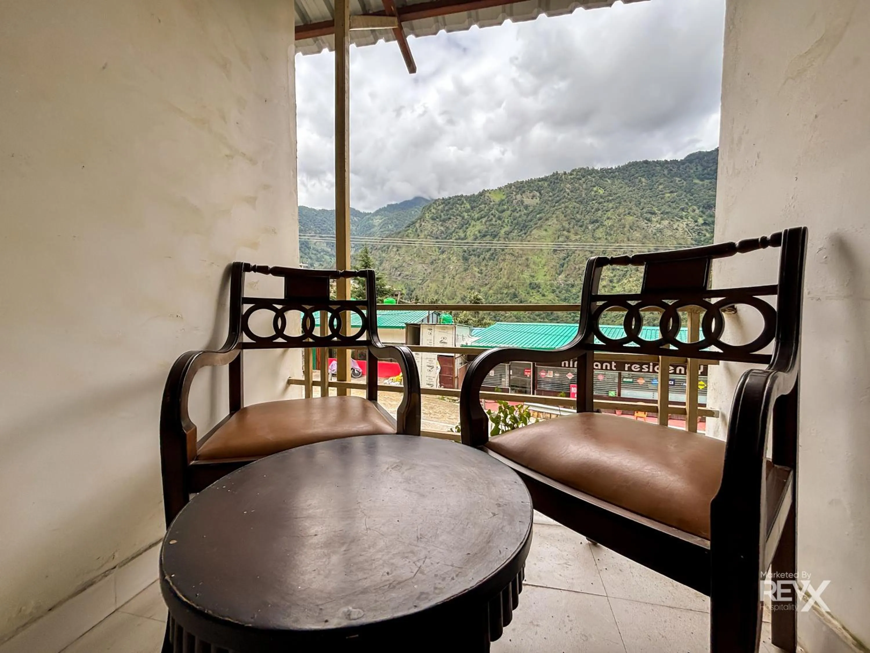 Day in The Sona Heli Resort