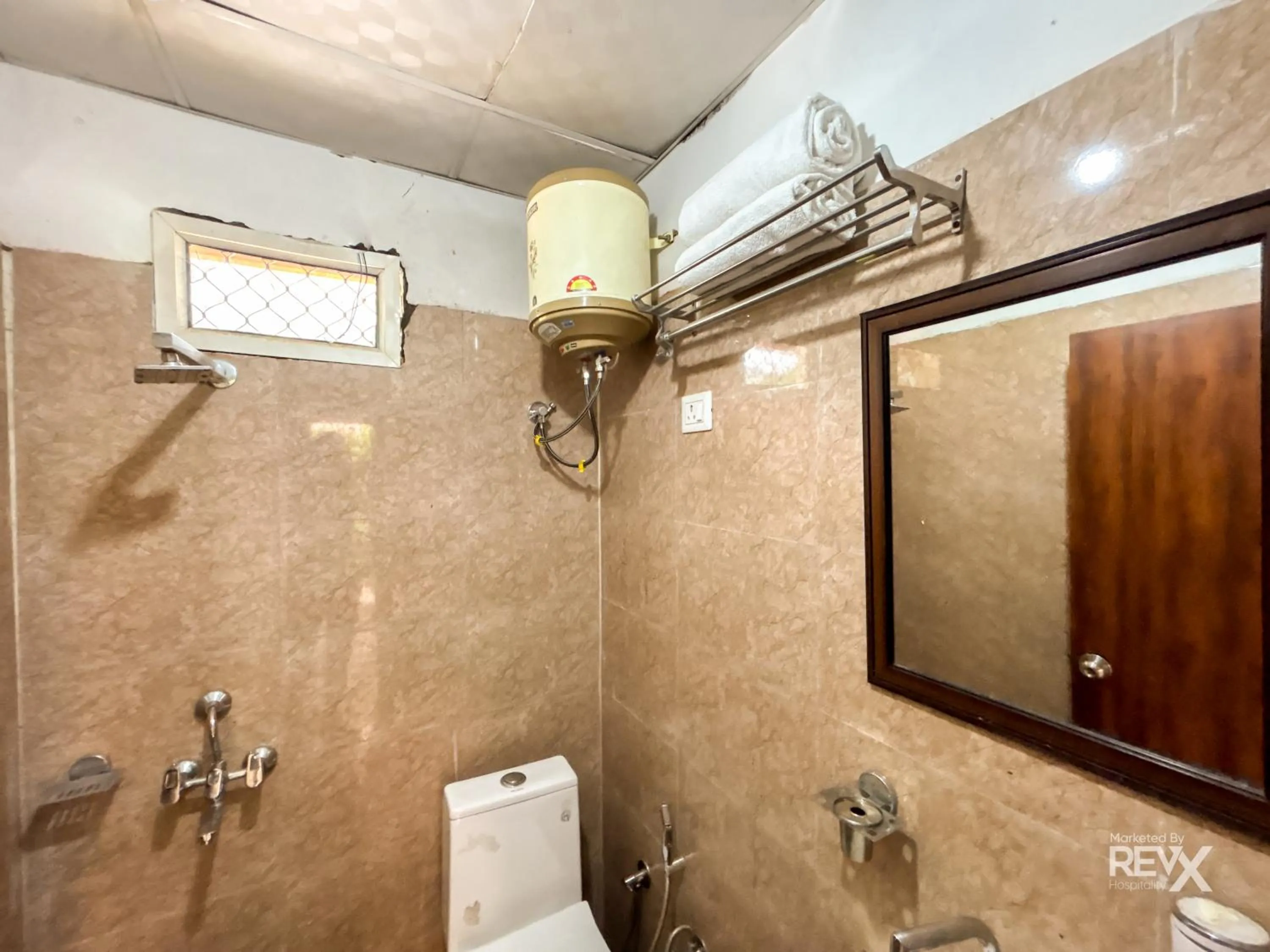 Shower in The Sona Heli Resort