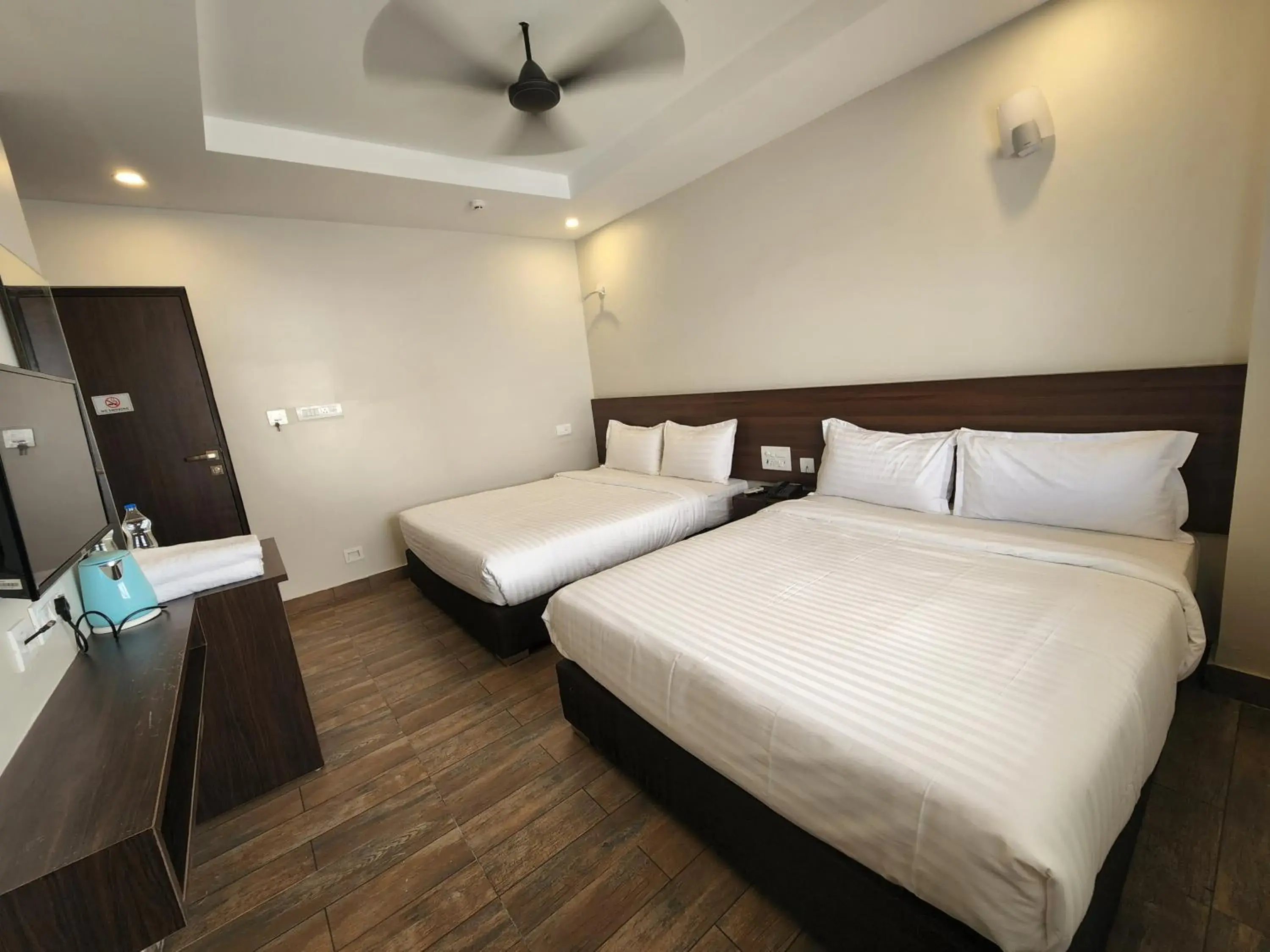 Bed in HOTEL PARK KRISHNA Bed in HOTEL PARK KRISHNA