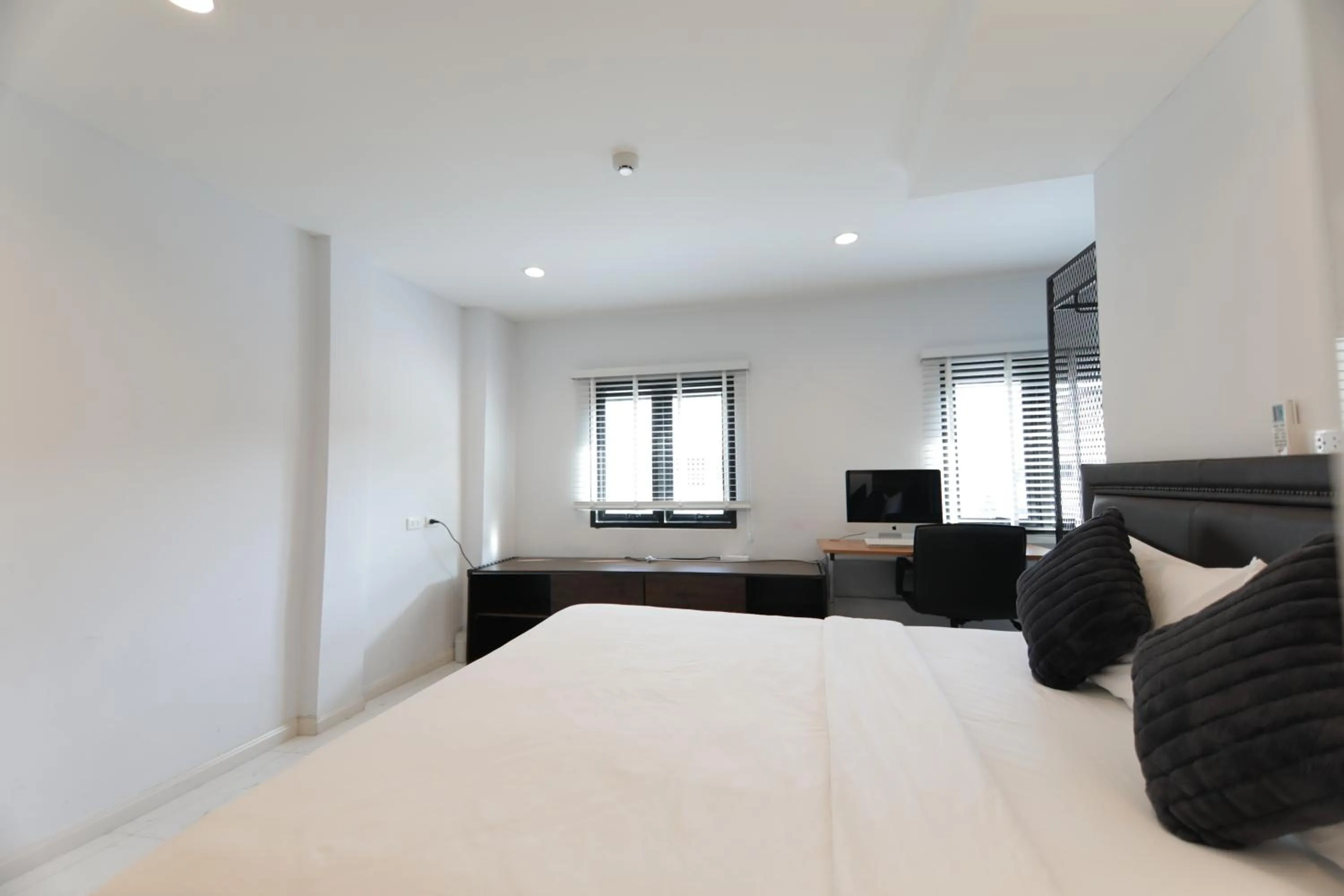 Bed in WiRE BANGKOK PRAKHANONG