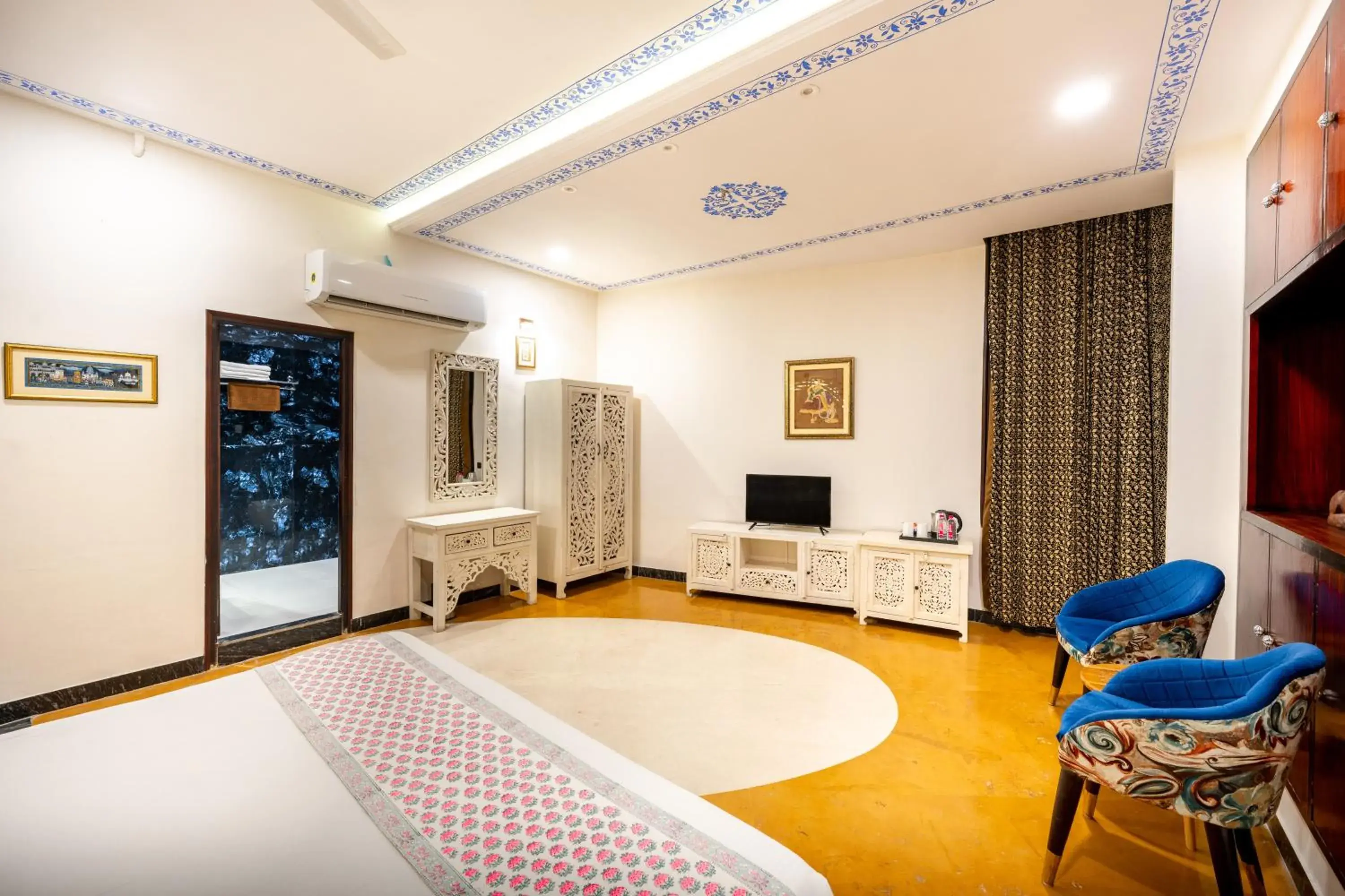 Bed in The Chronicles - Near the Lake Pichola Udaipur Bed in The Chronicles - Near the Lake Pichola Udaipur