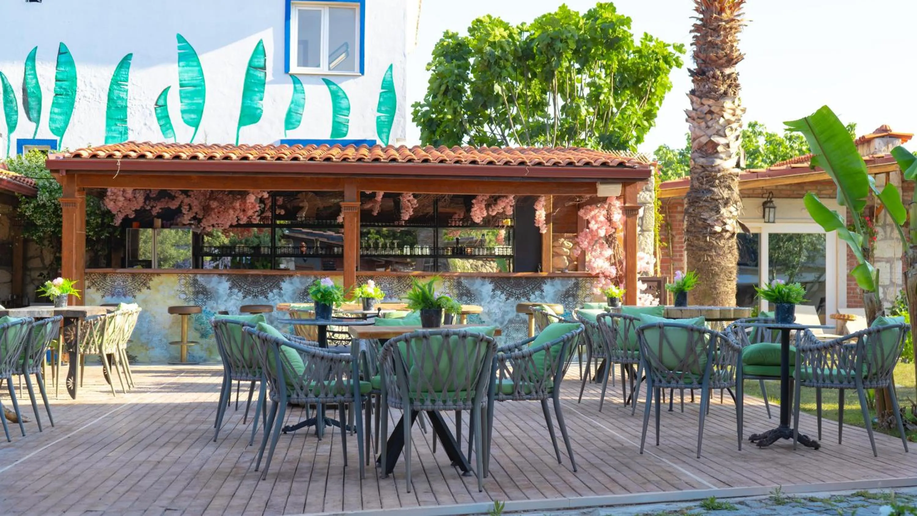 Restaurant/places to eat in Etiz Hotels Alaçatı