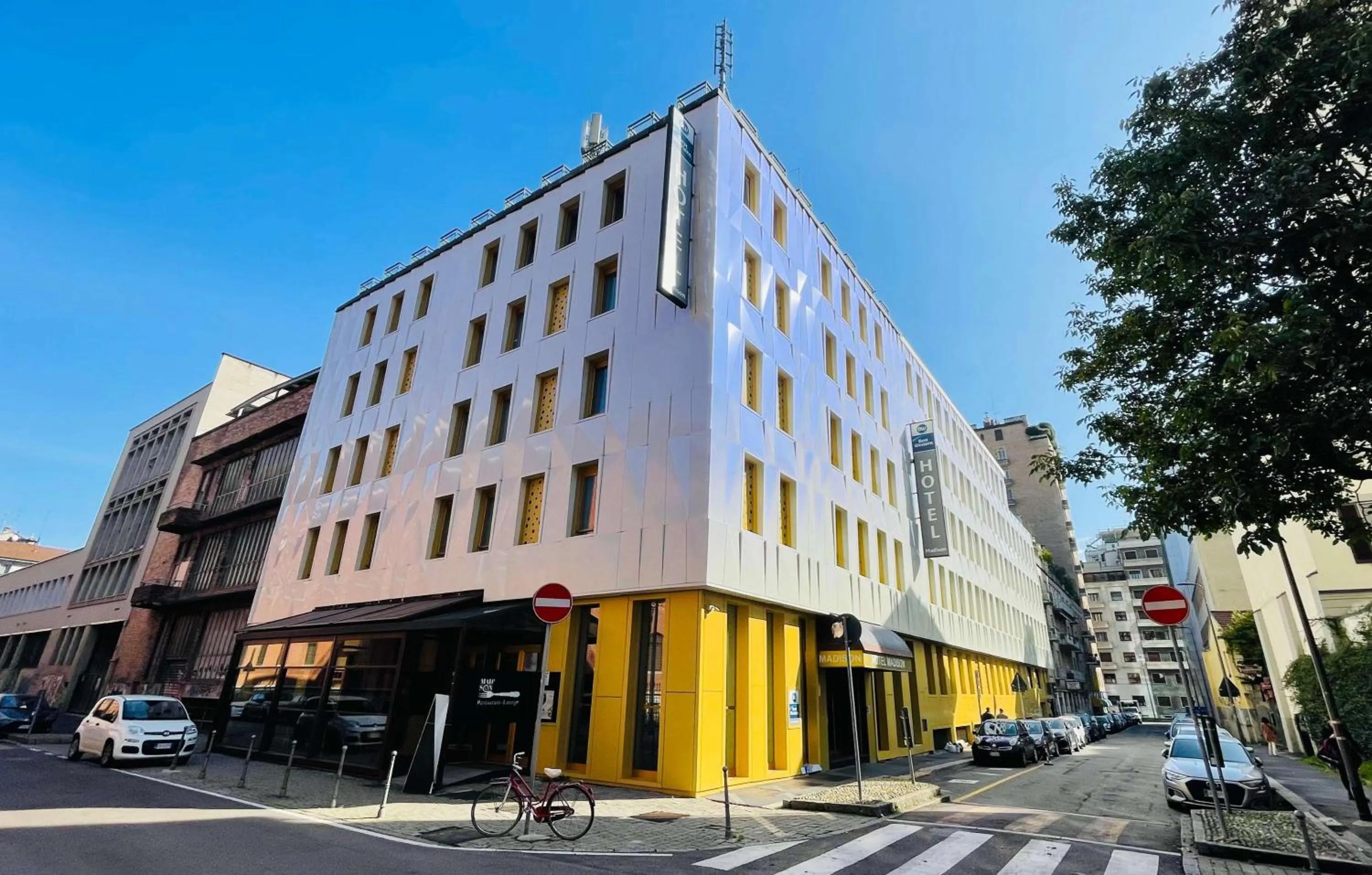 Property building in Best Western Madison Hotel