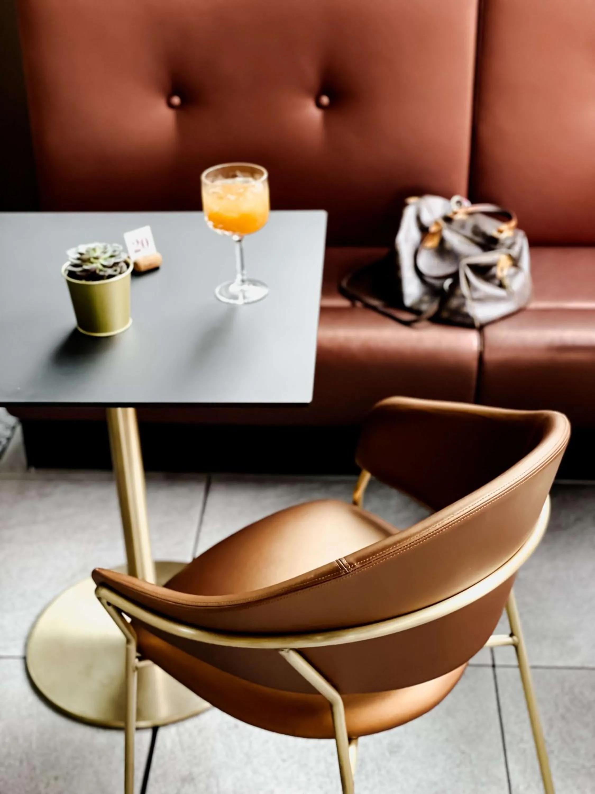 Restaurant/places to eat in Best Western Madison Hotel