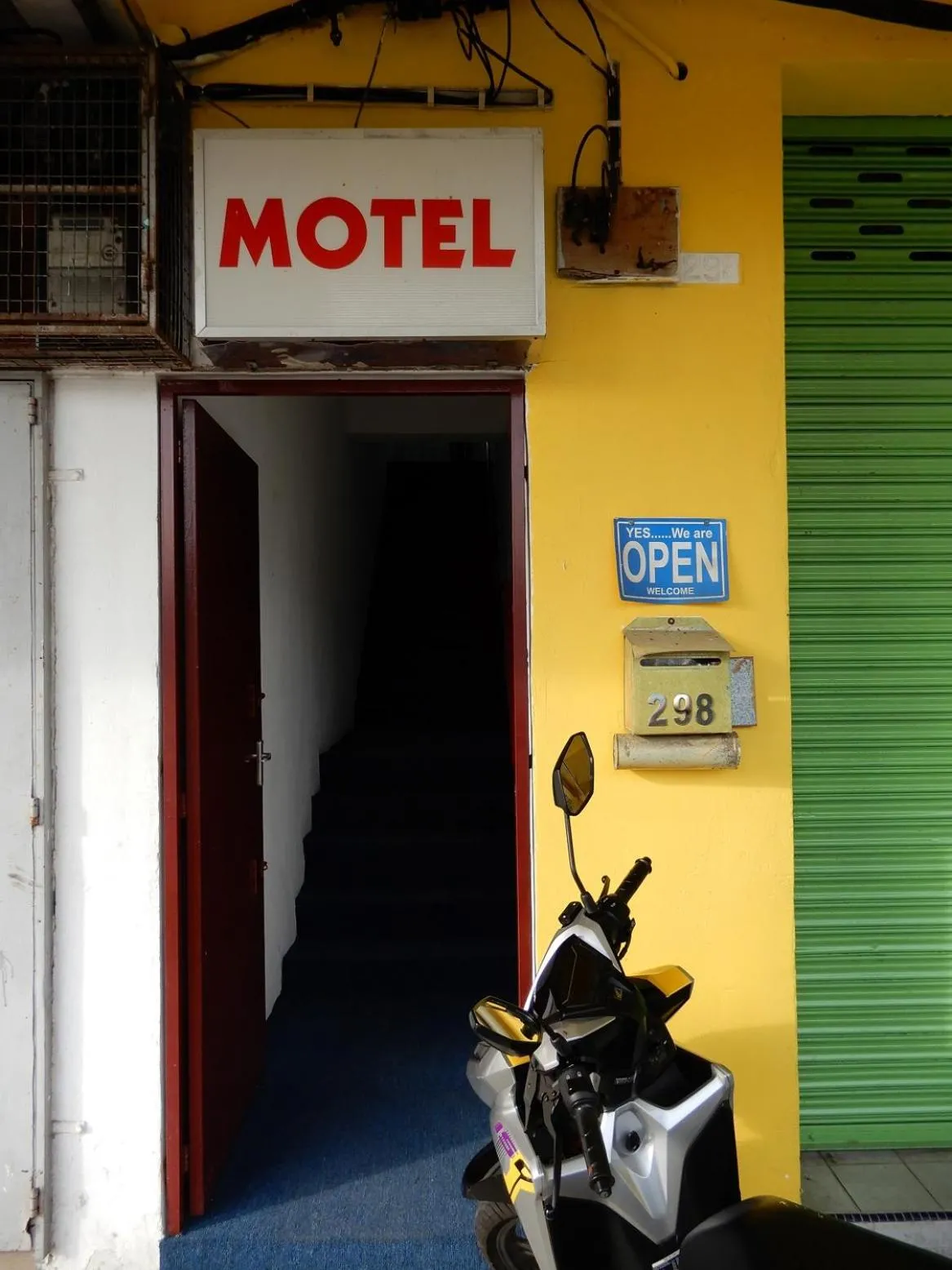 LA MOTEL