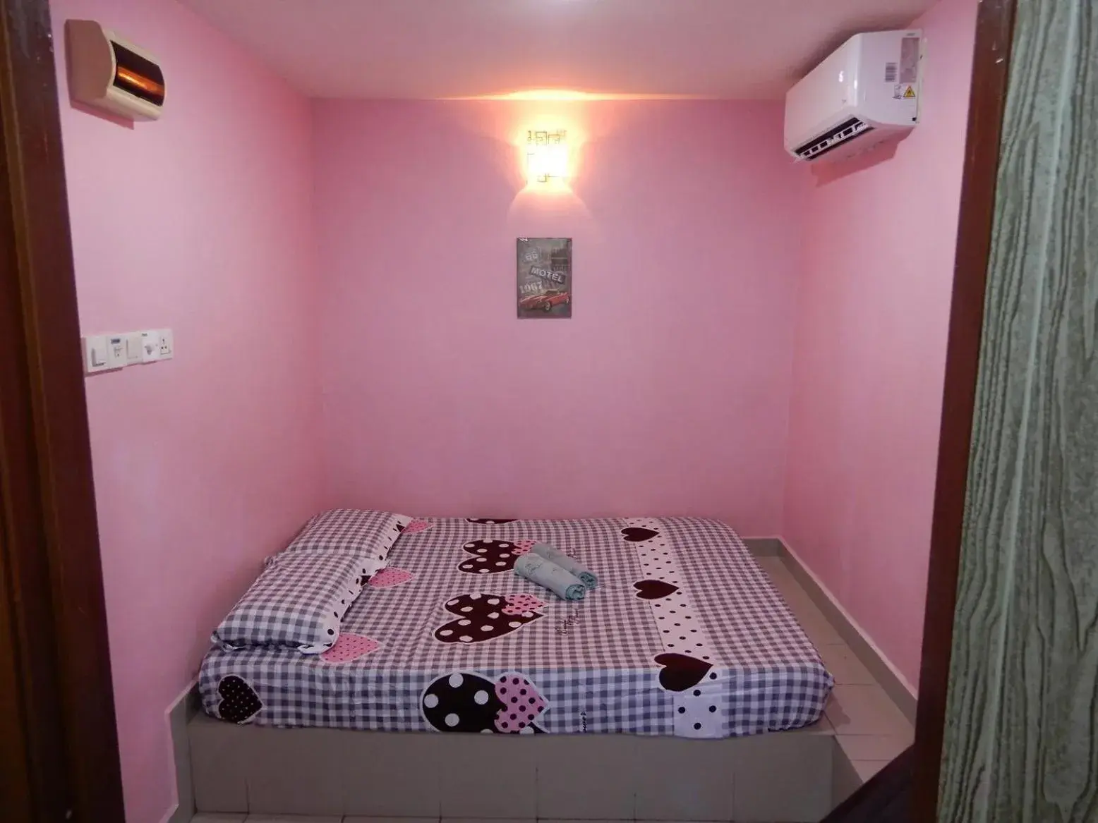 LA MOTEL LA MOTEL