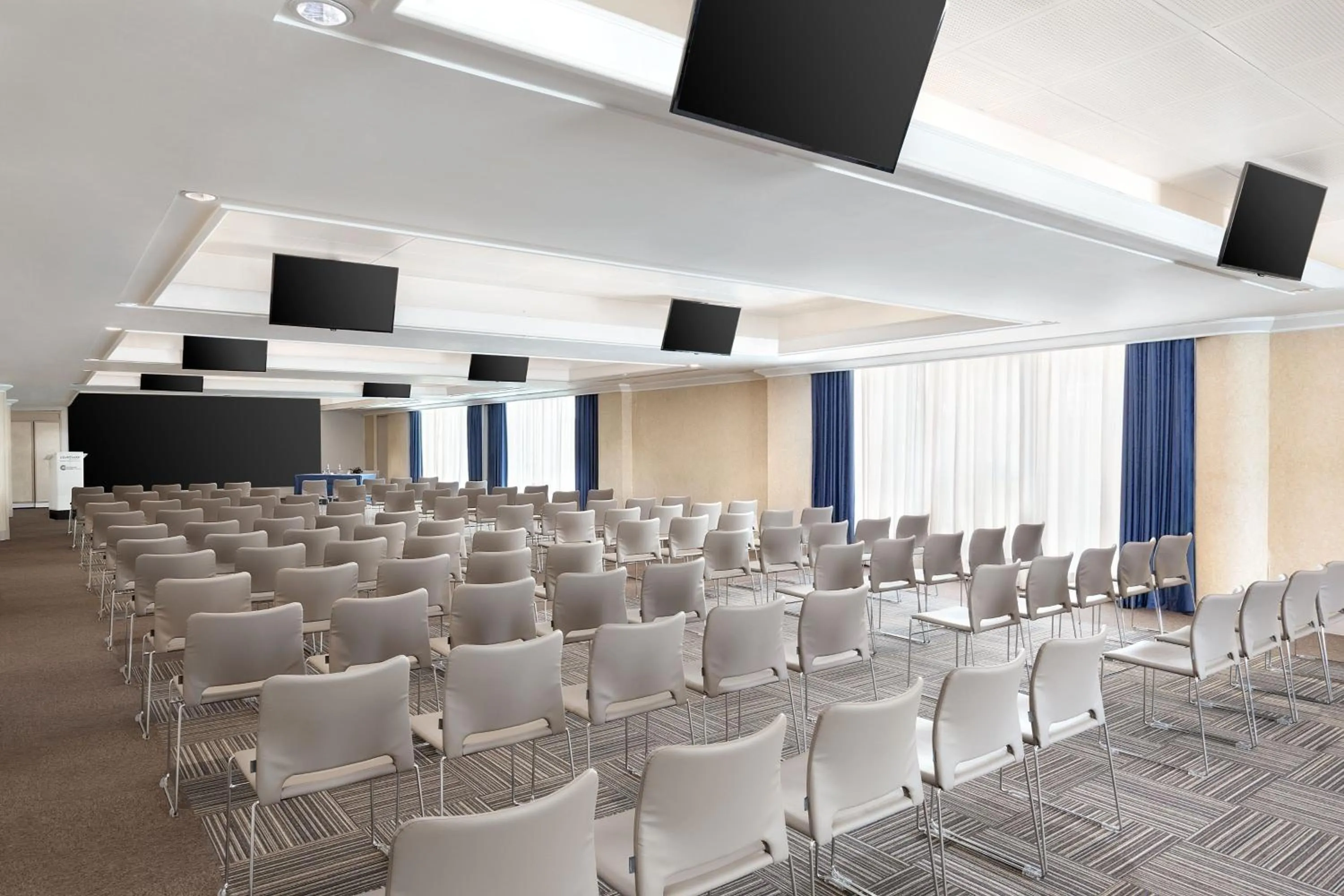 Meeting/conference room in Courtyard by Marriott Rome Central Park