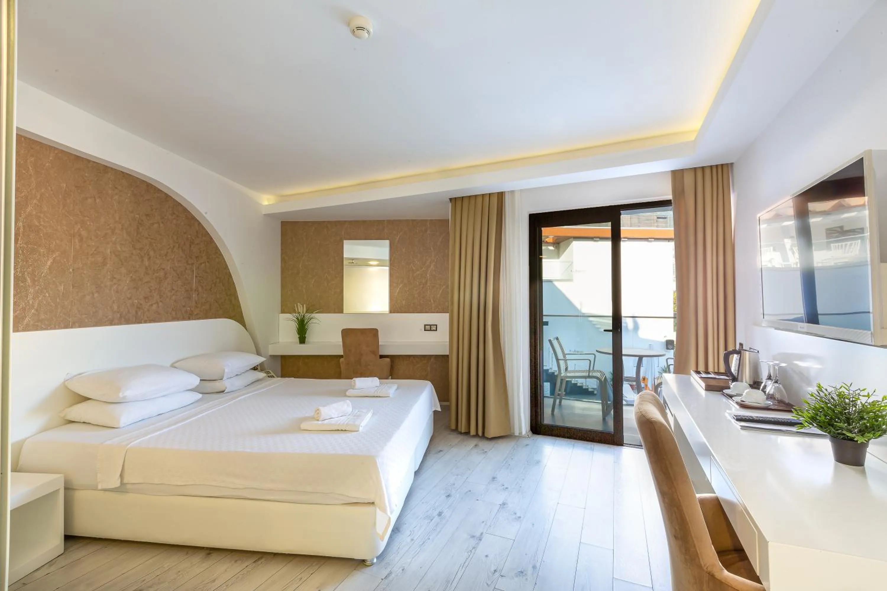 Bed in Rhapsody Hotel & Spa Kalkan