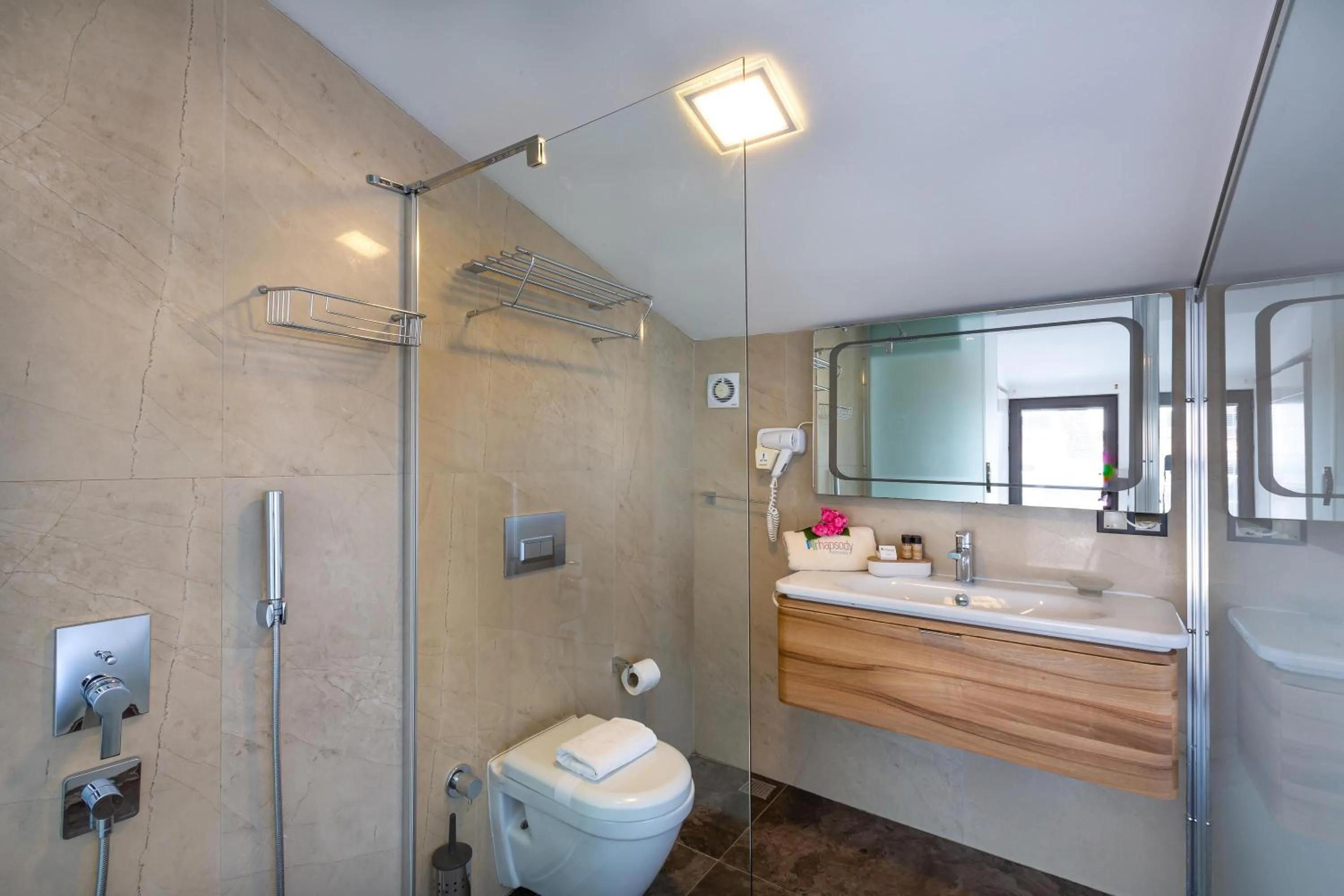 Shower in Rhapsody Hotel & Spa Kalkan