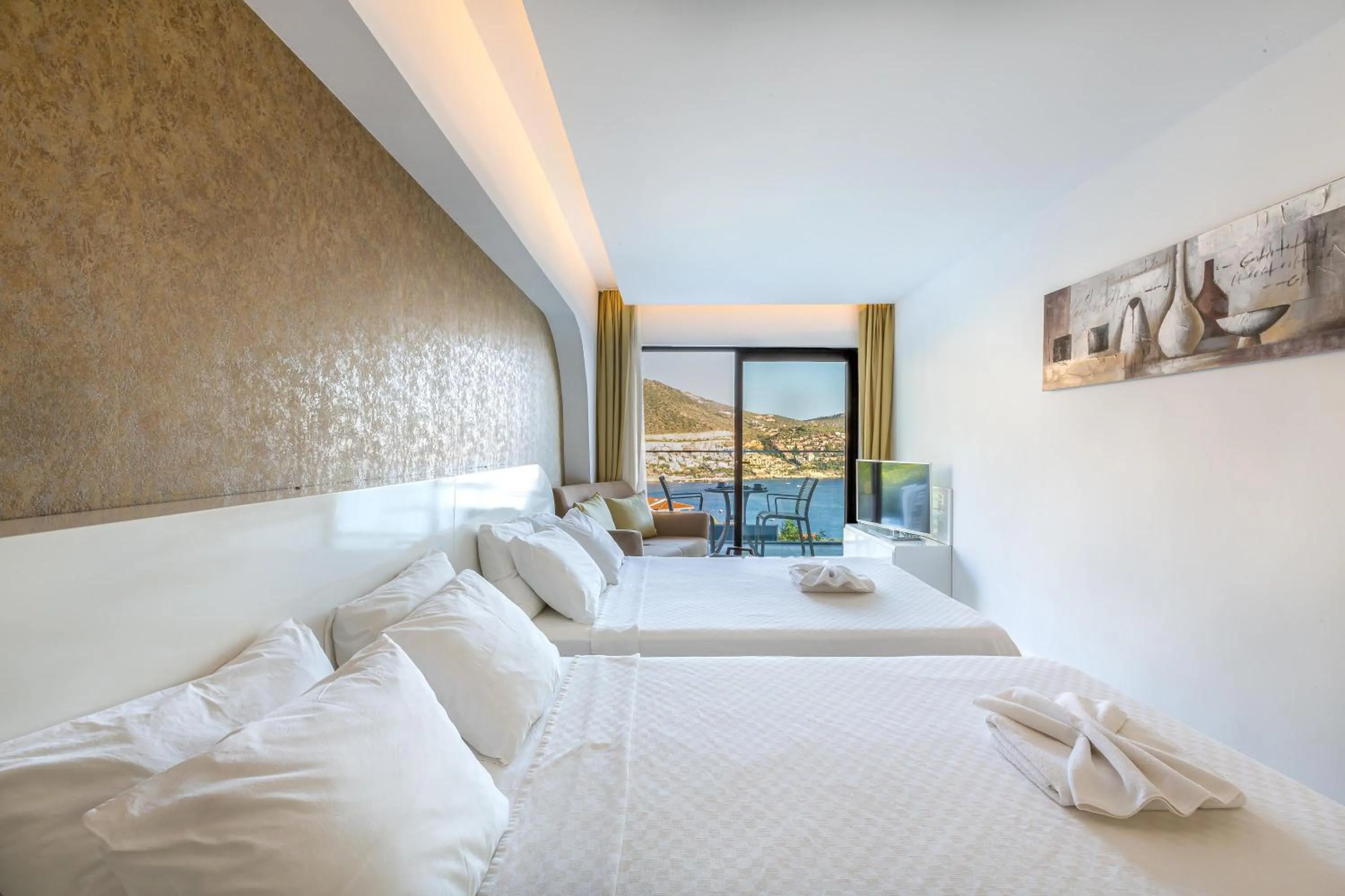 Bed in Rhapsody Hotel & Spa Kalkan