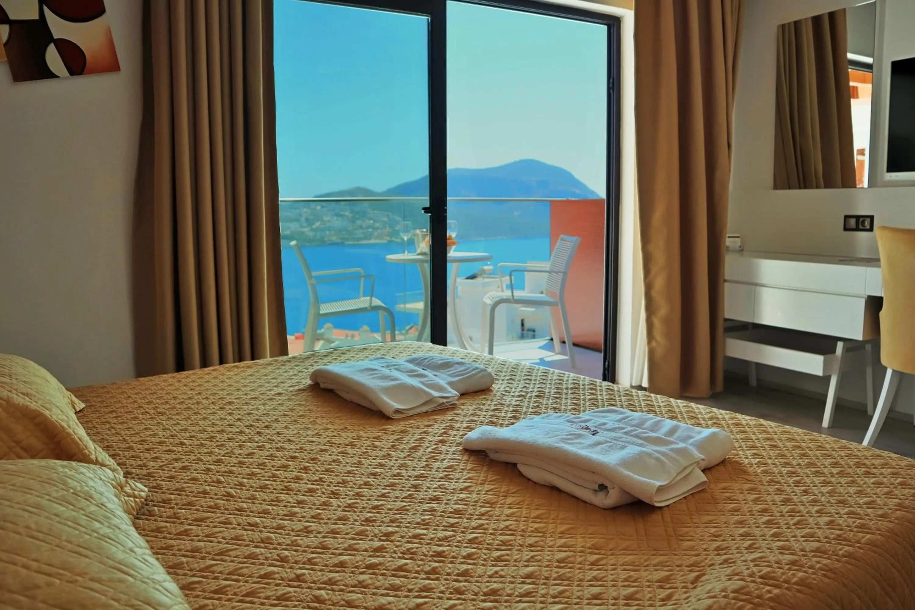 Bed in Rhapsody Hotel & Spa Kalkan