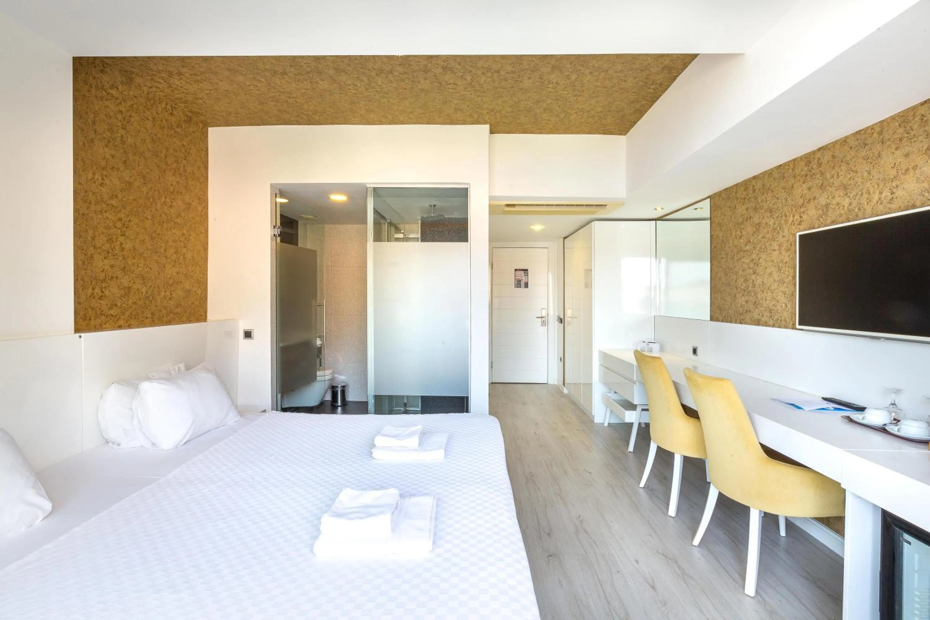 Bed in Rhapsody Hotel & Spa Kalkan