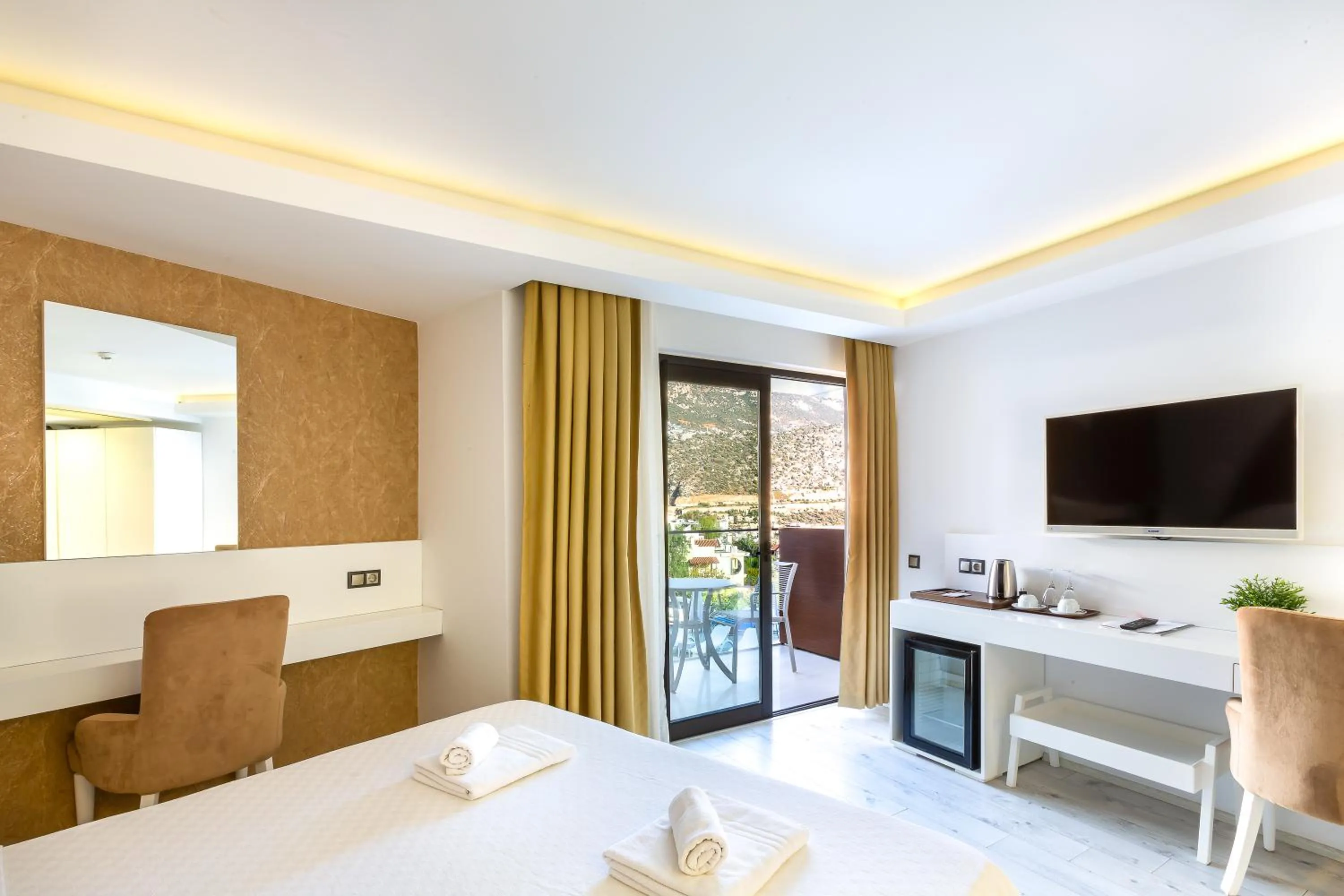 Bed in Rhapsody Hotel & Spa Kalkan