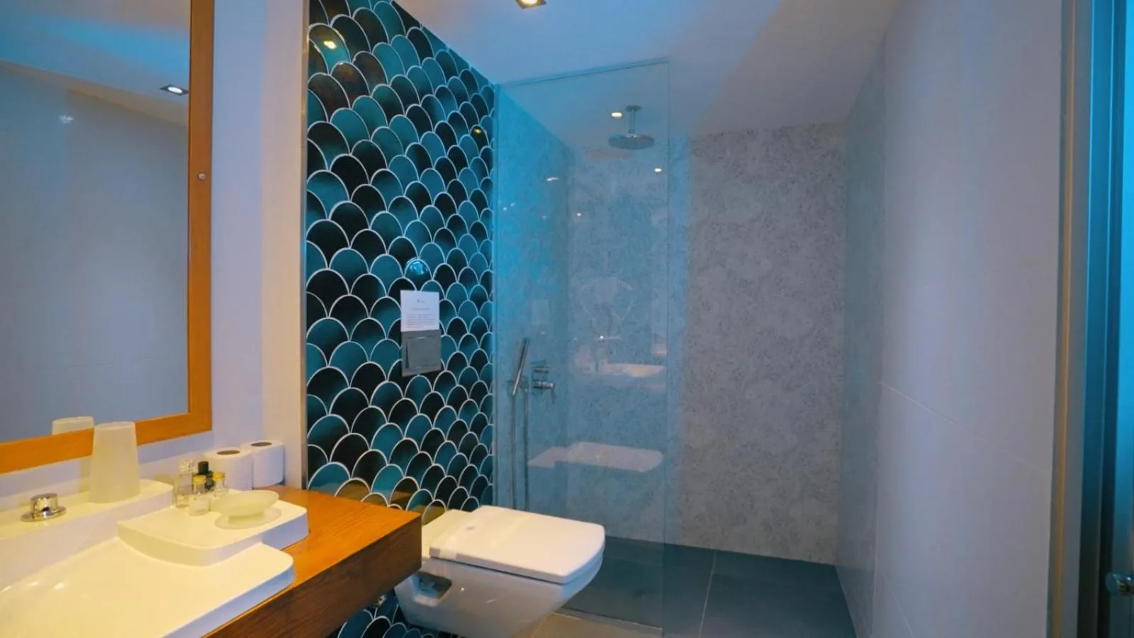 Shower in Rhapsody Hotel & Spa Kalkan