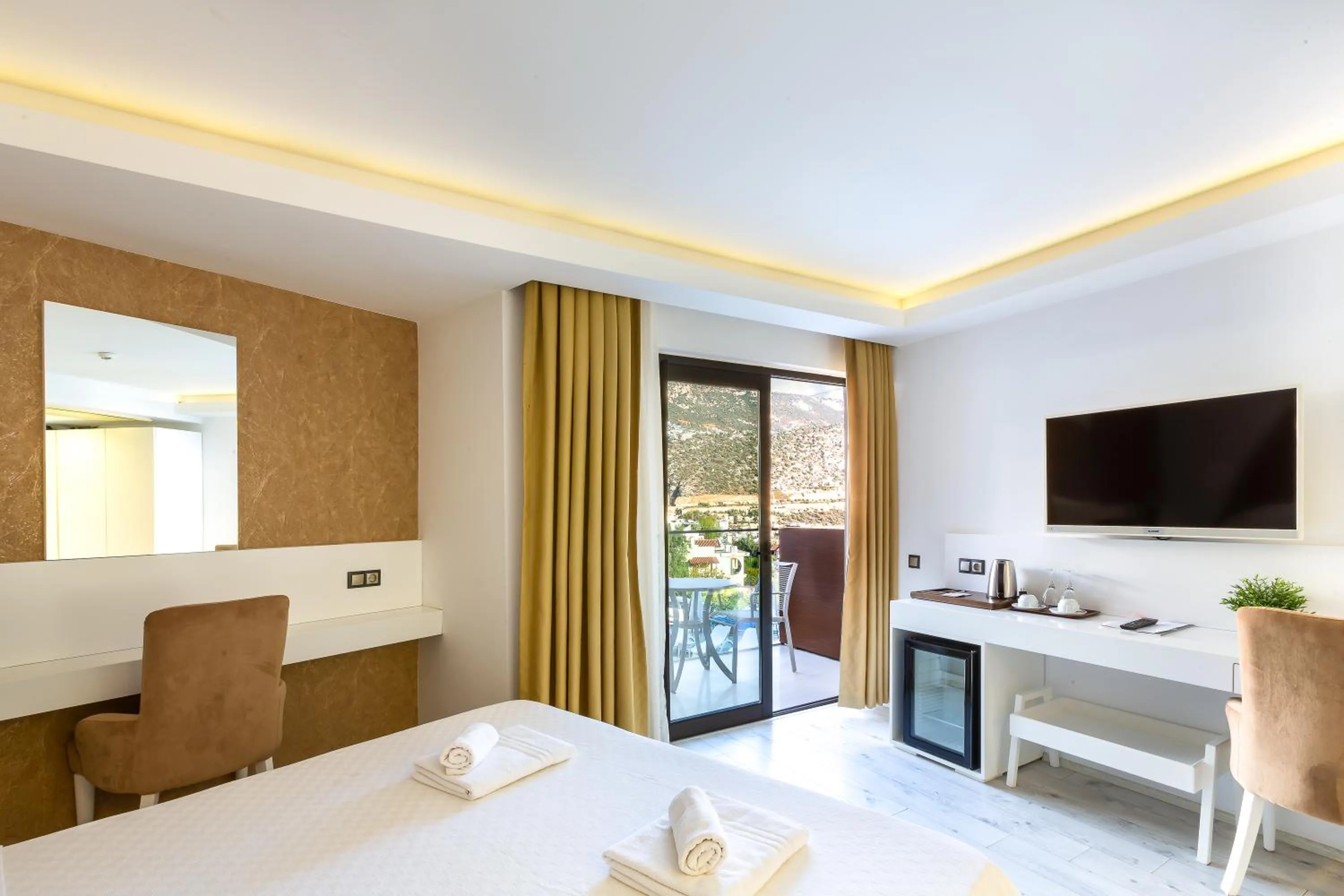 Bed in Rhapsody Hotel & Spa Kalkan