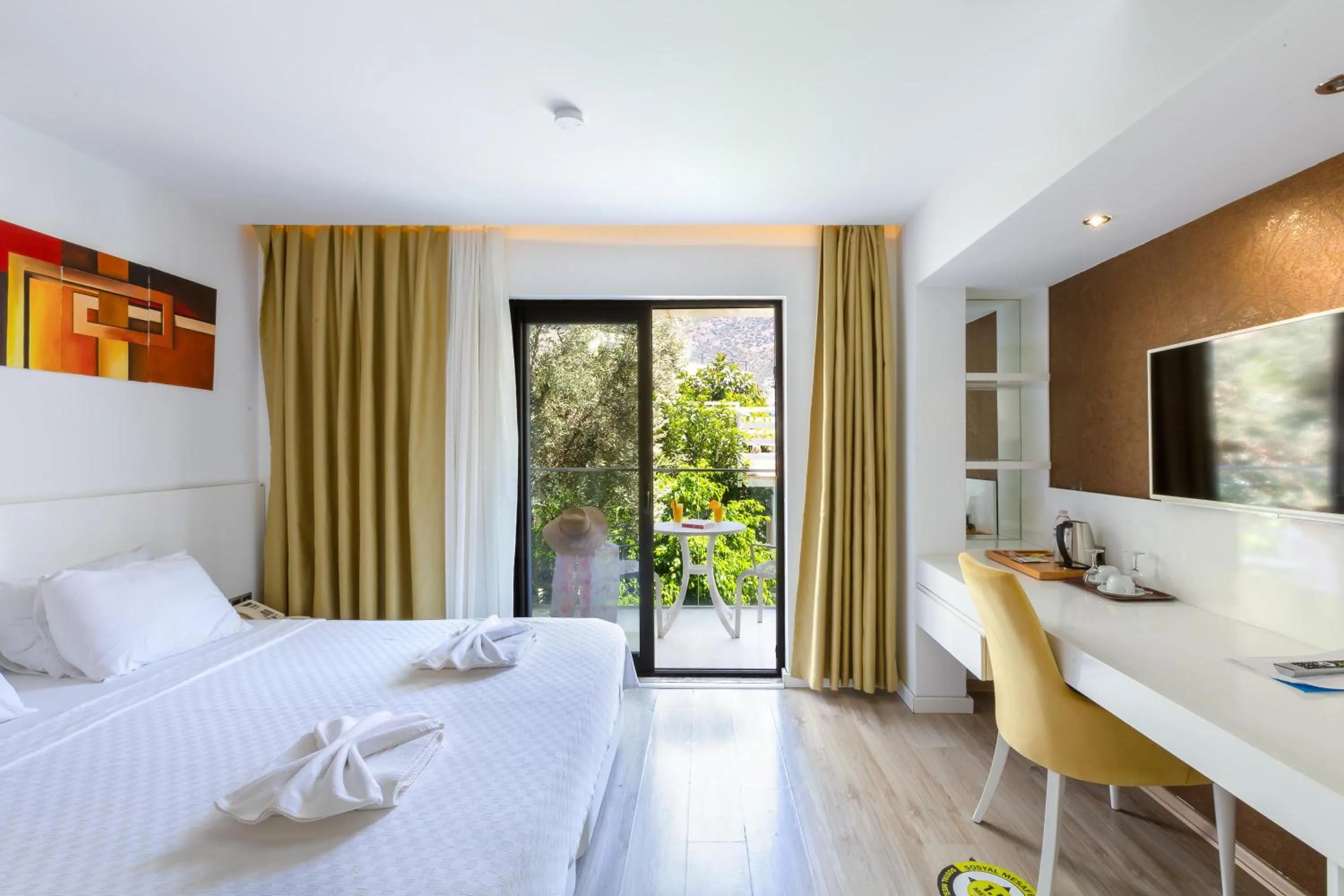 Bed in Rhapsody Hotel & Spa Kalkan