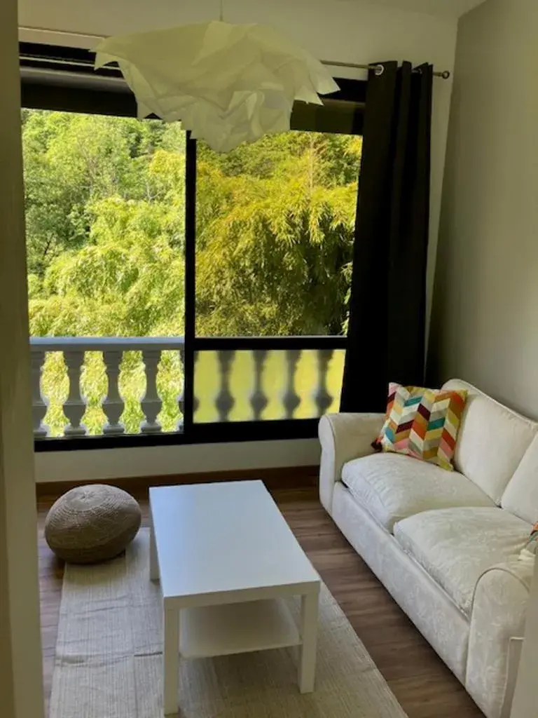 L'AUBERGE DE LA GOUTILLE L'AUBERGE DE LA GOUTILLE