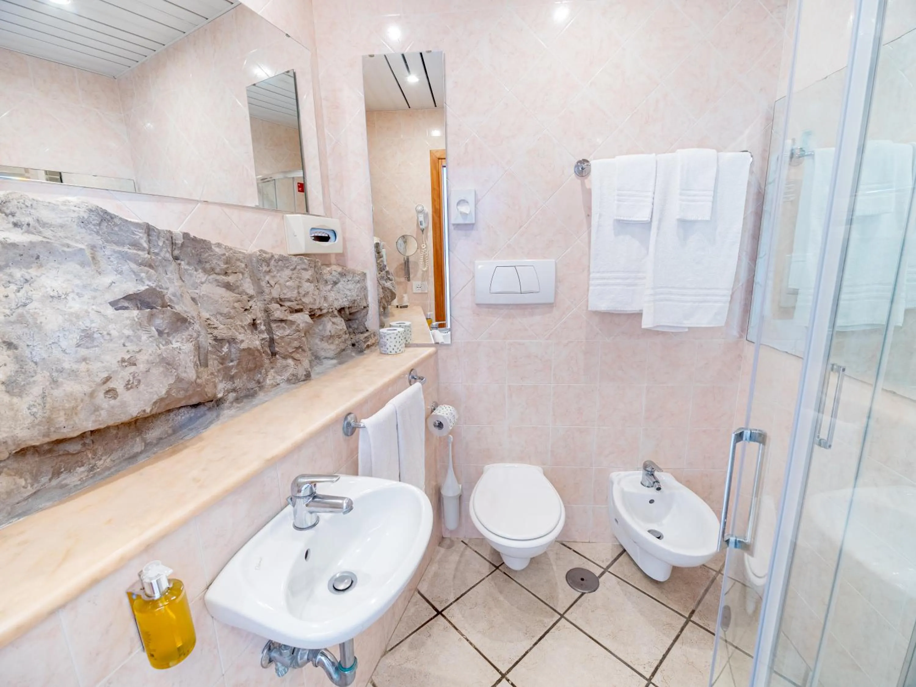 Bathroom in Hotel Cristina