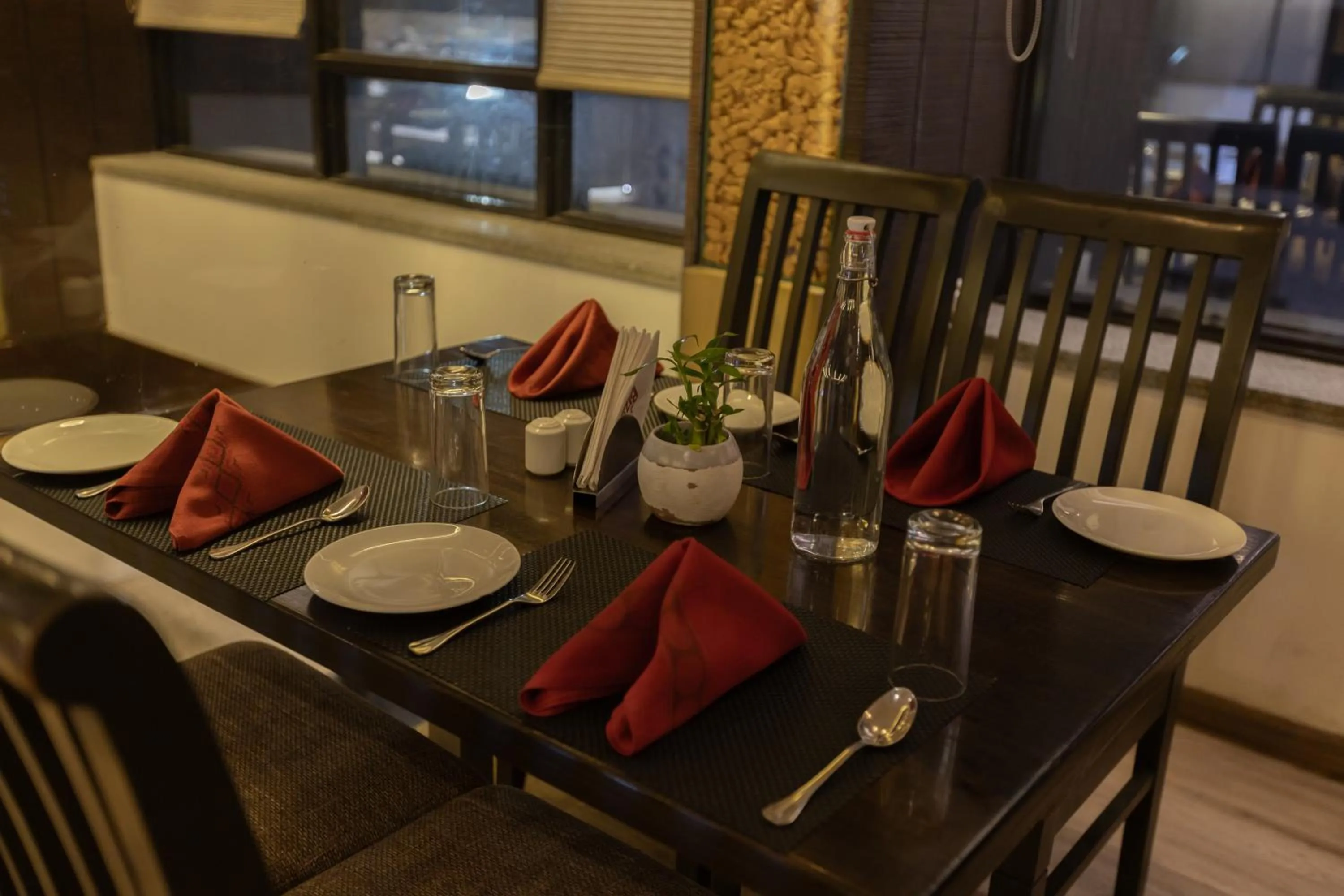 Pride Biznotel Alkapuri Near Vadodara Airport