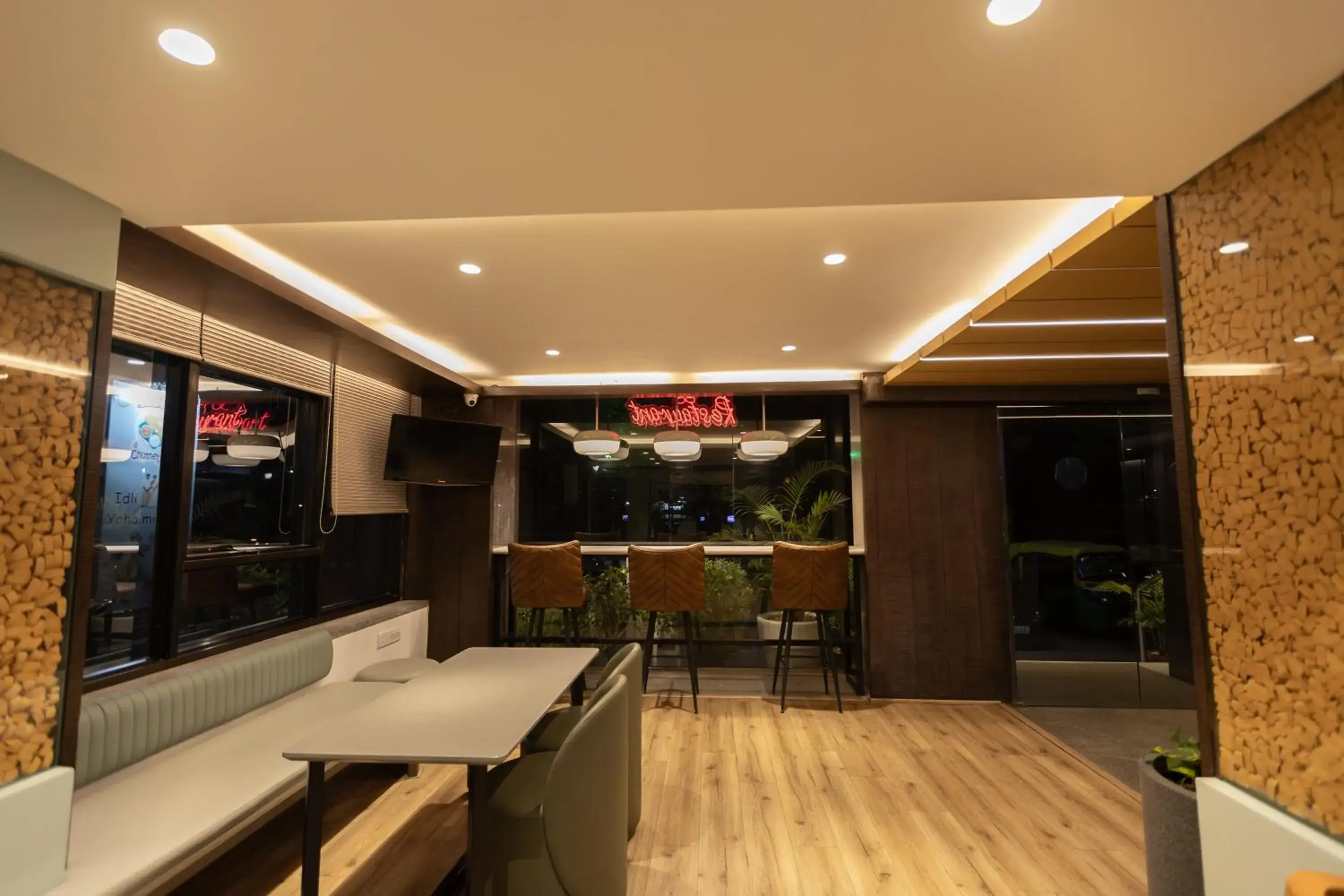 Lobby or reception in Pride Biznotel Alkapuri Near Vadodara Airport Lobby or reception in Pride Biznotel Alkapuri Near Vadodara Airport