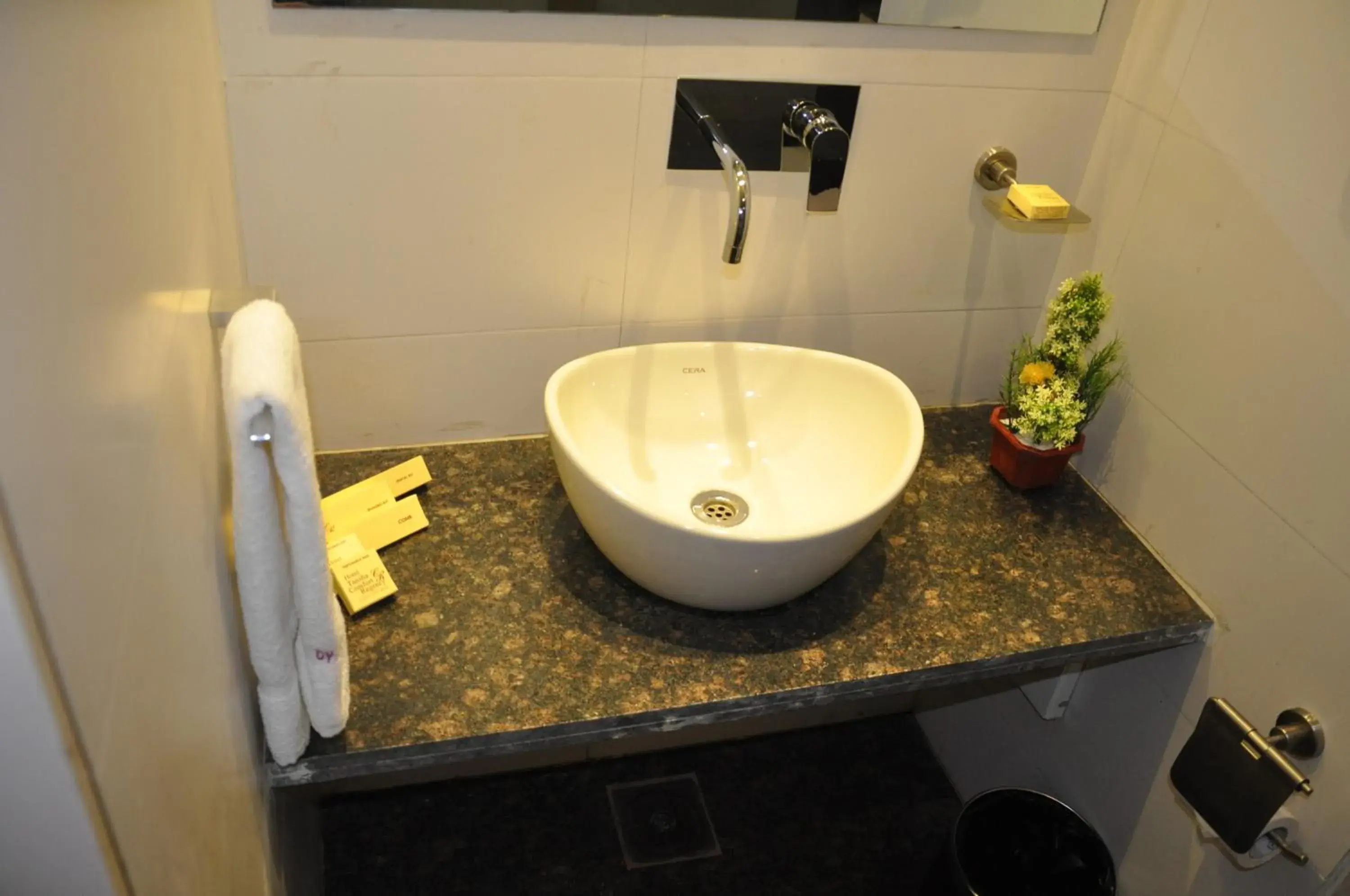 Property building in Pride Biznotel Alkapuri Near Vadodara Airport Property building in Pride Biznotel Alkapuri Near Vadodara Airport