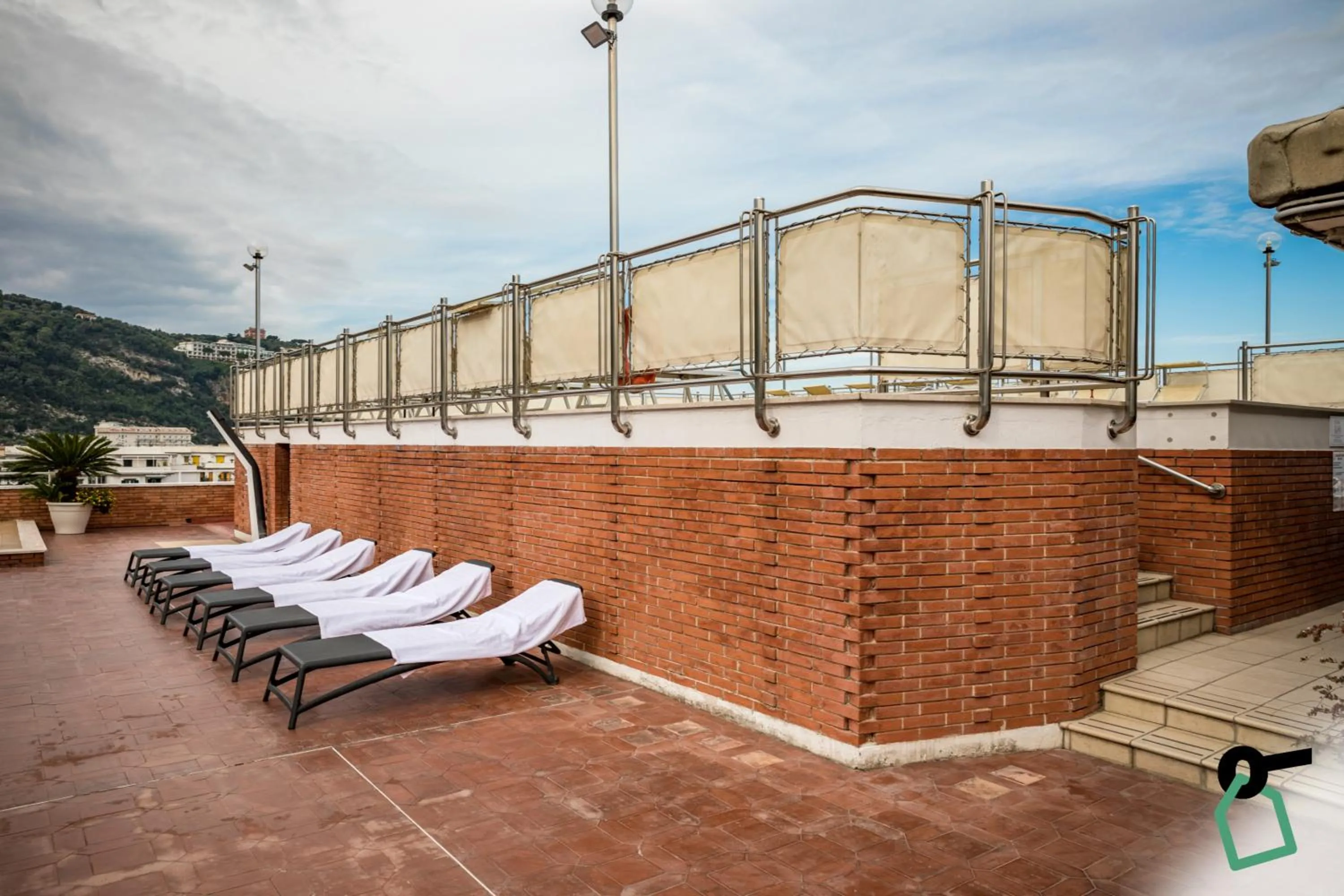 Swimming pool in HOTIDAY Room Collection - Sorrento