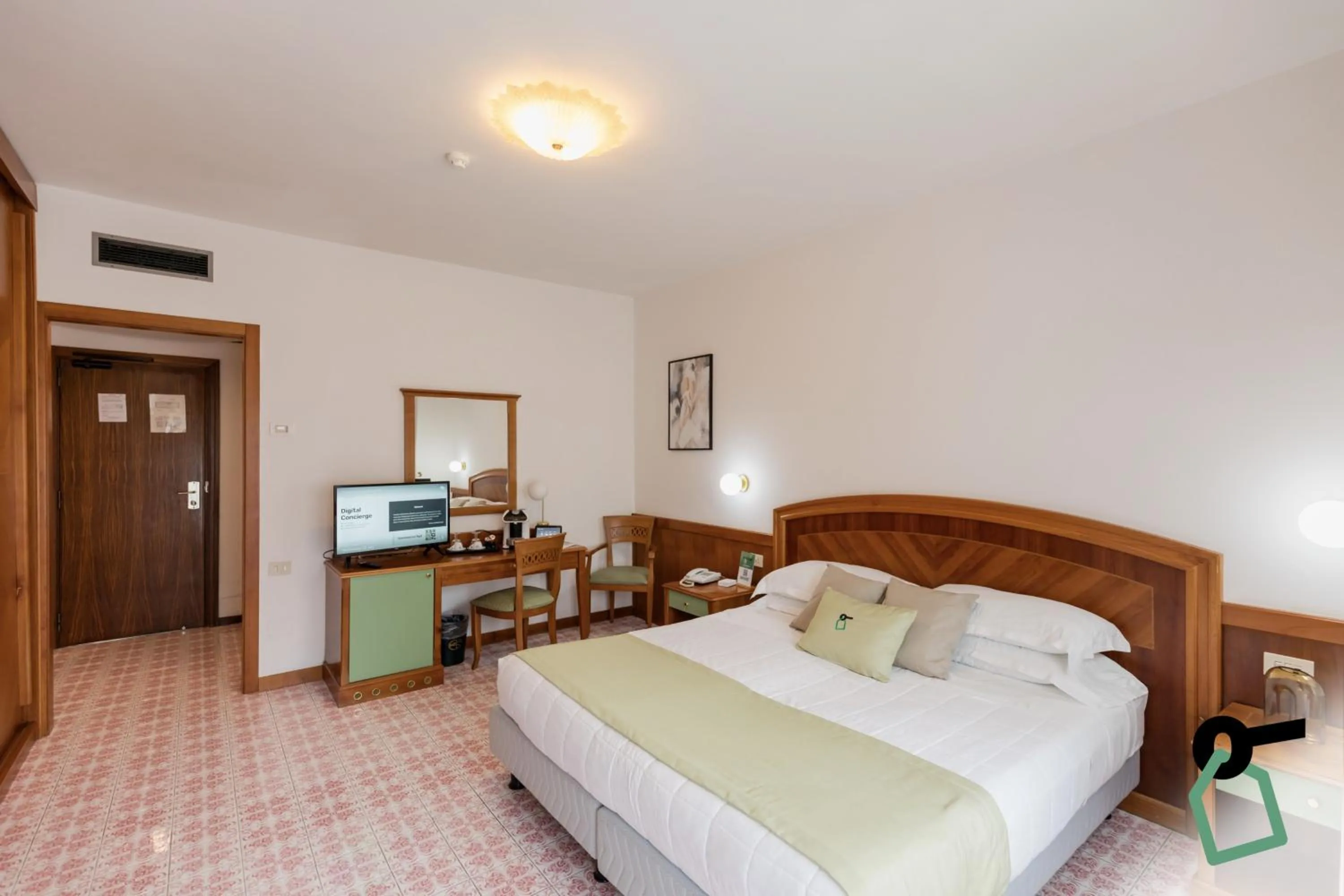 Bedroom, Bed in HOTIDAY Room Collection - Sorrento