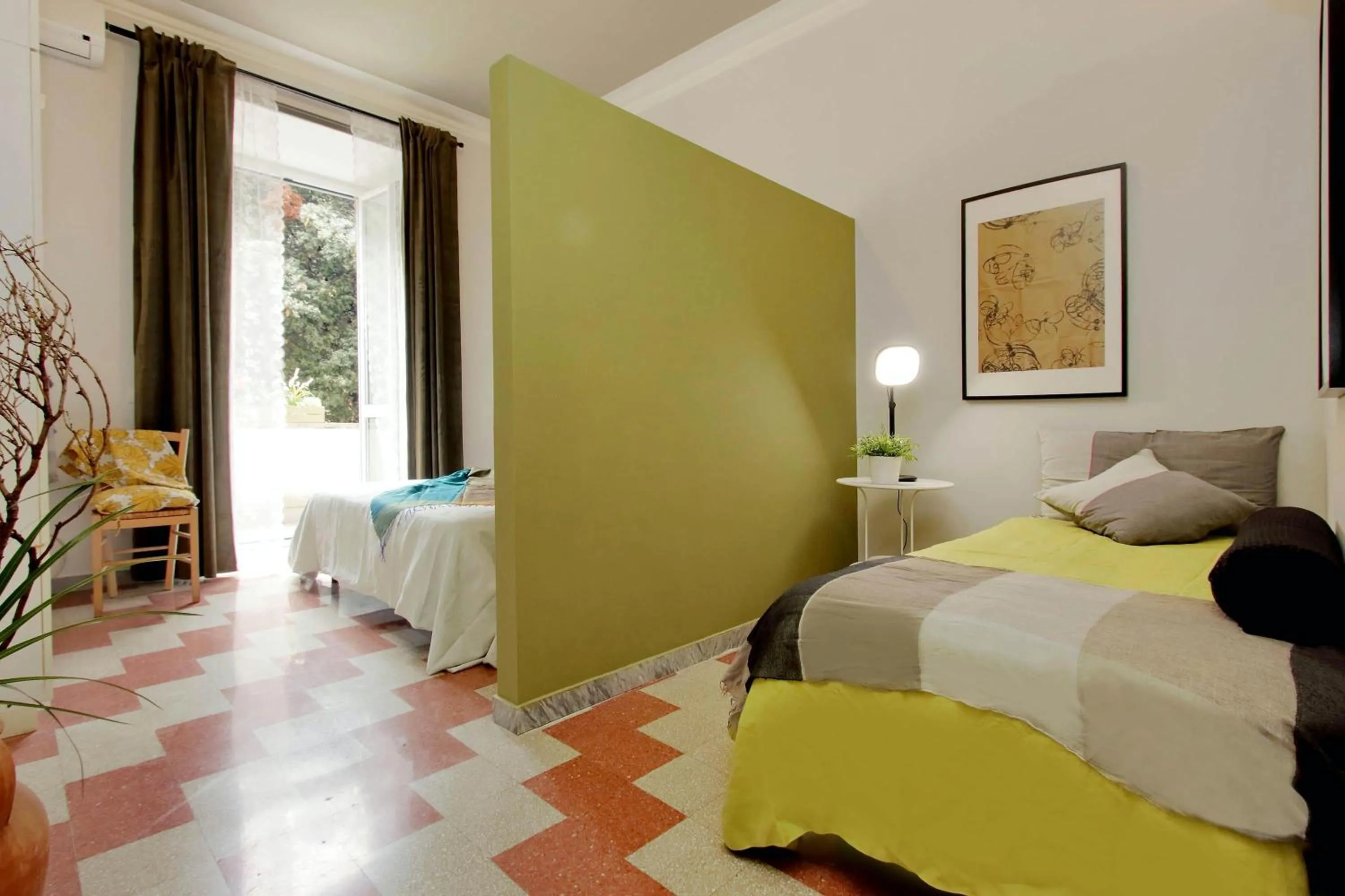 Bed in Montesanto apartment – near the Vatican