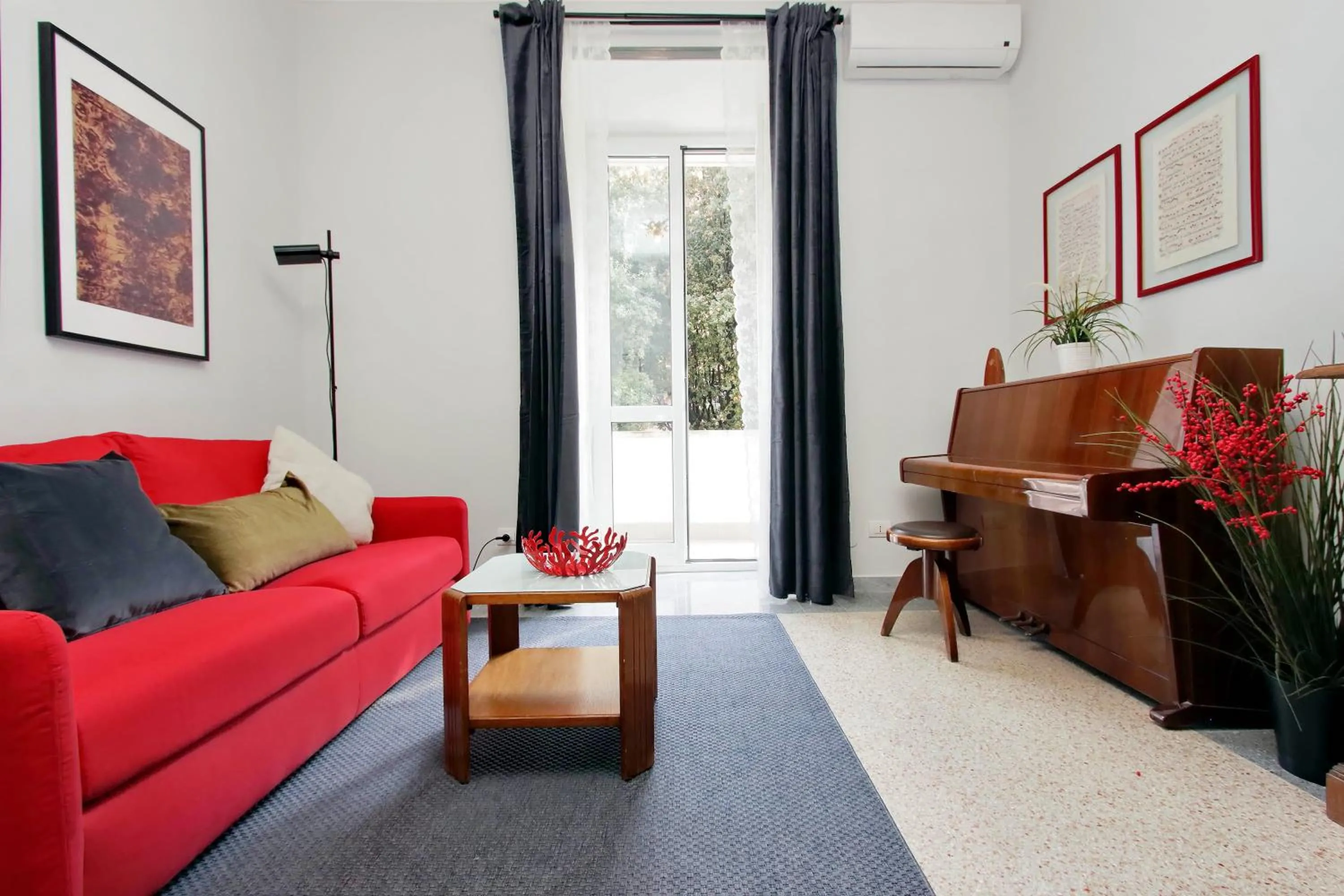 Living room in Montesanto apartment – near the Vatican