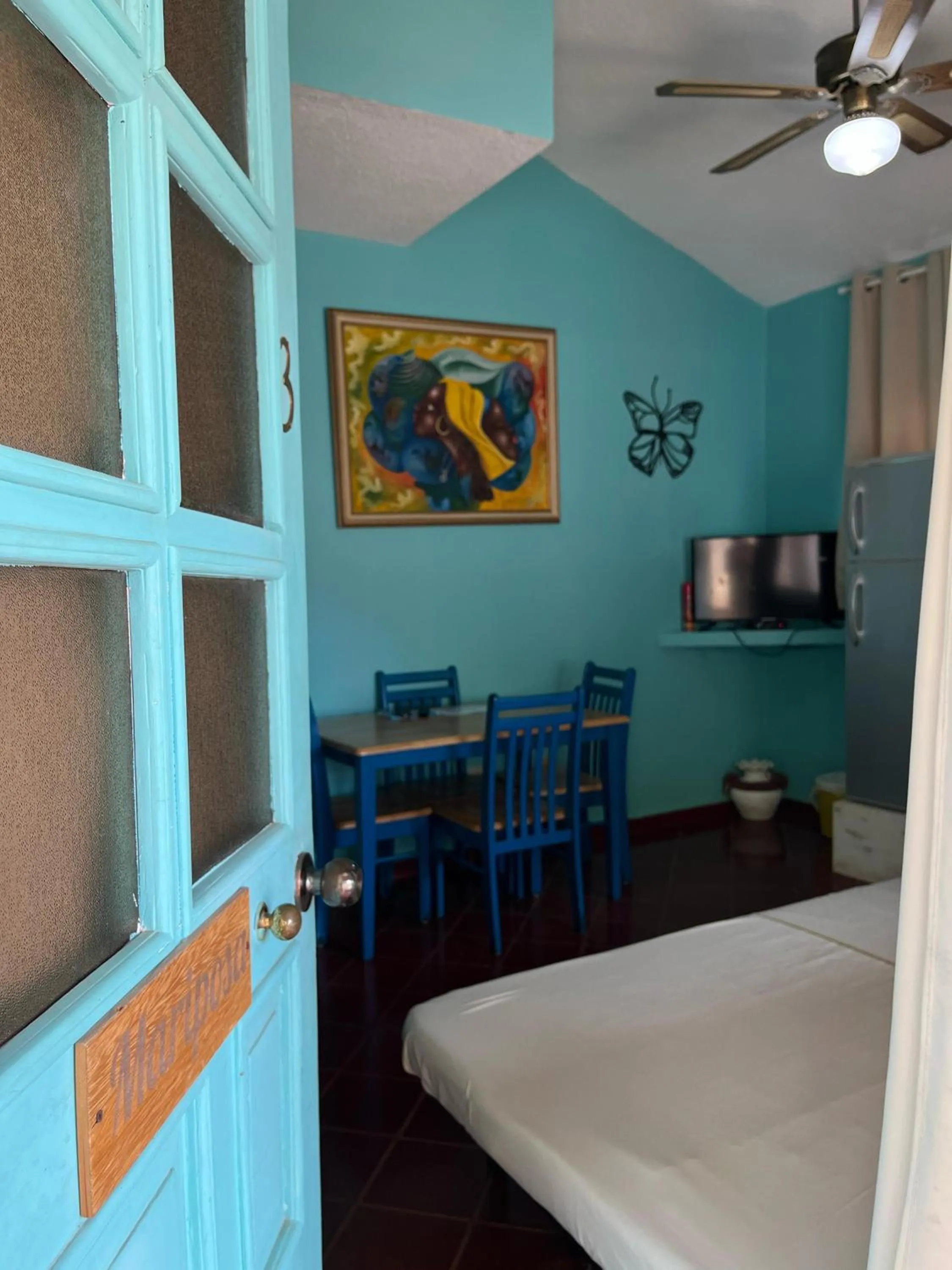 Facade/entrance, Bed in PLAYA BLANCA BED AND BREAKFAST