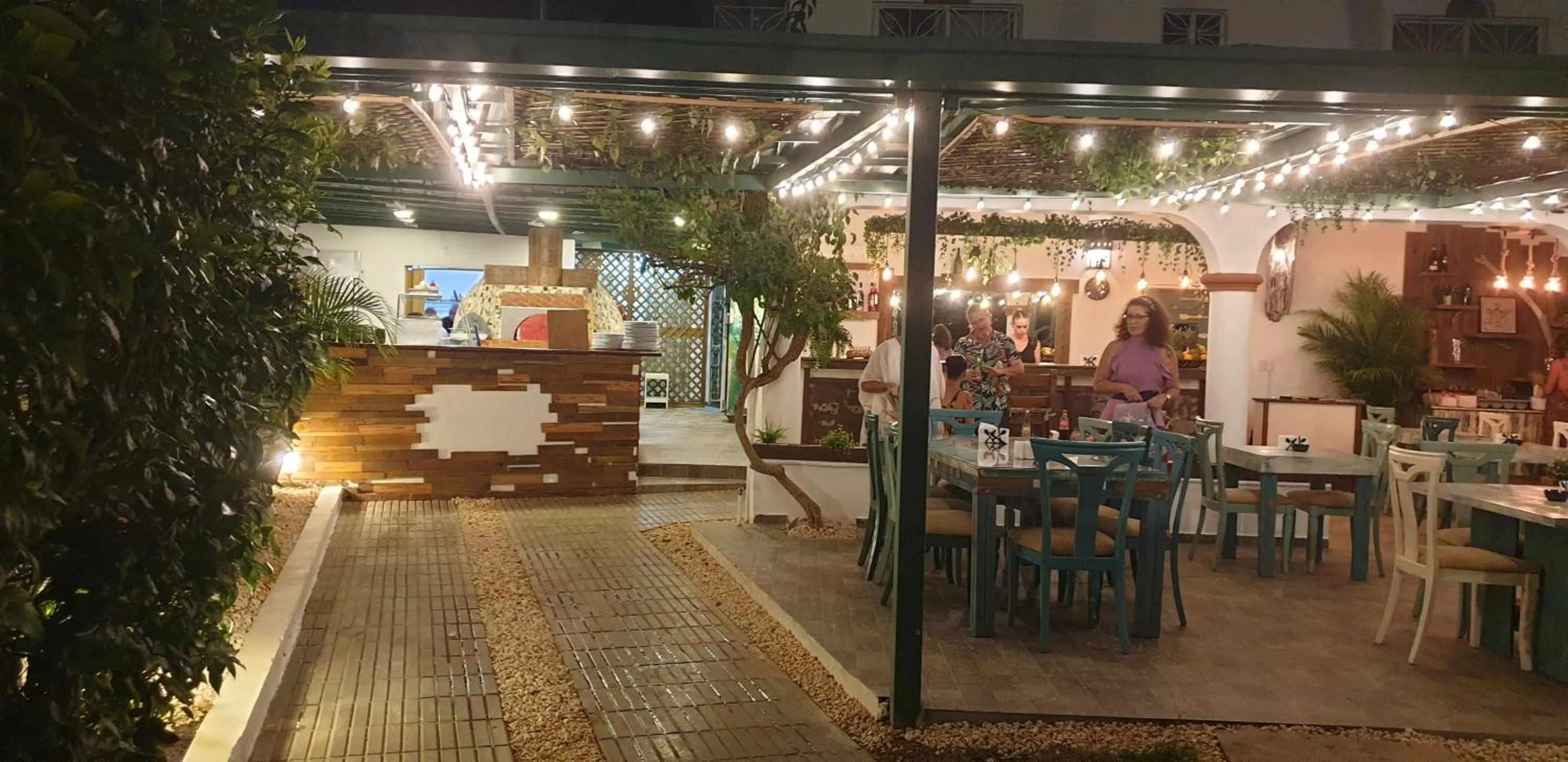 Restaurant/places to eat in PLAYA BLANCA BED AND BREAKFAST