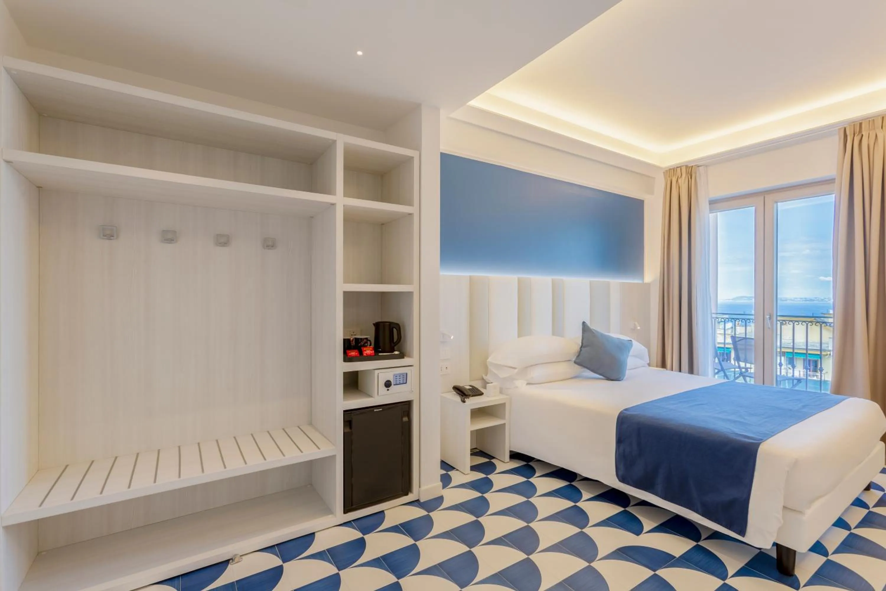 Bedroom, Bed in Hotel Central Wellness