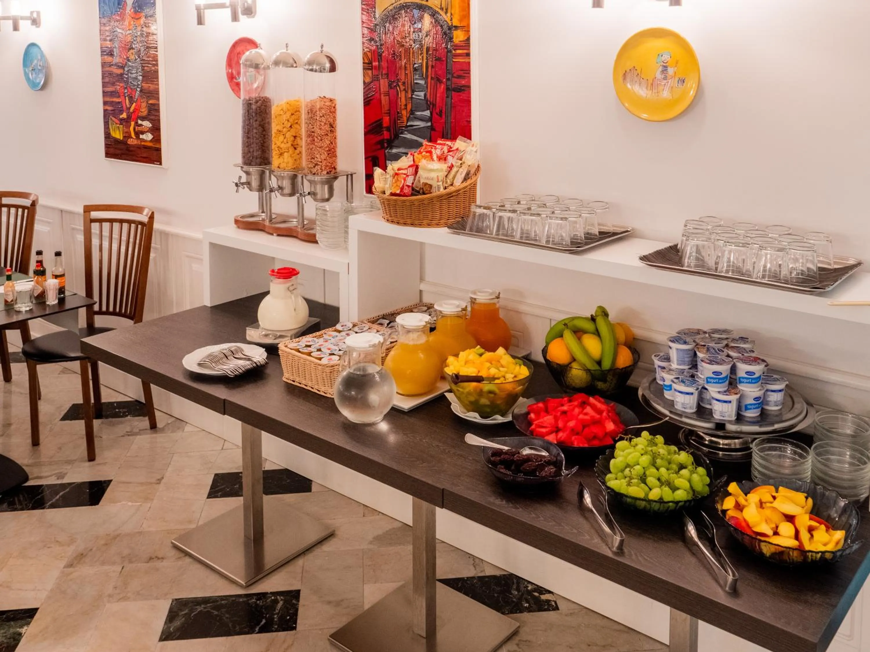 Breakfast in Hotel Central Wellness