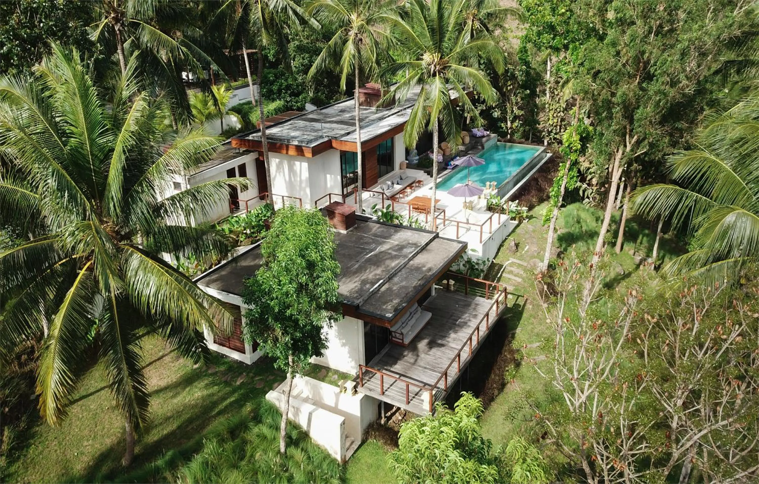 Swimming pool in EMHILL Estate Lombok