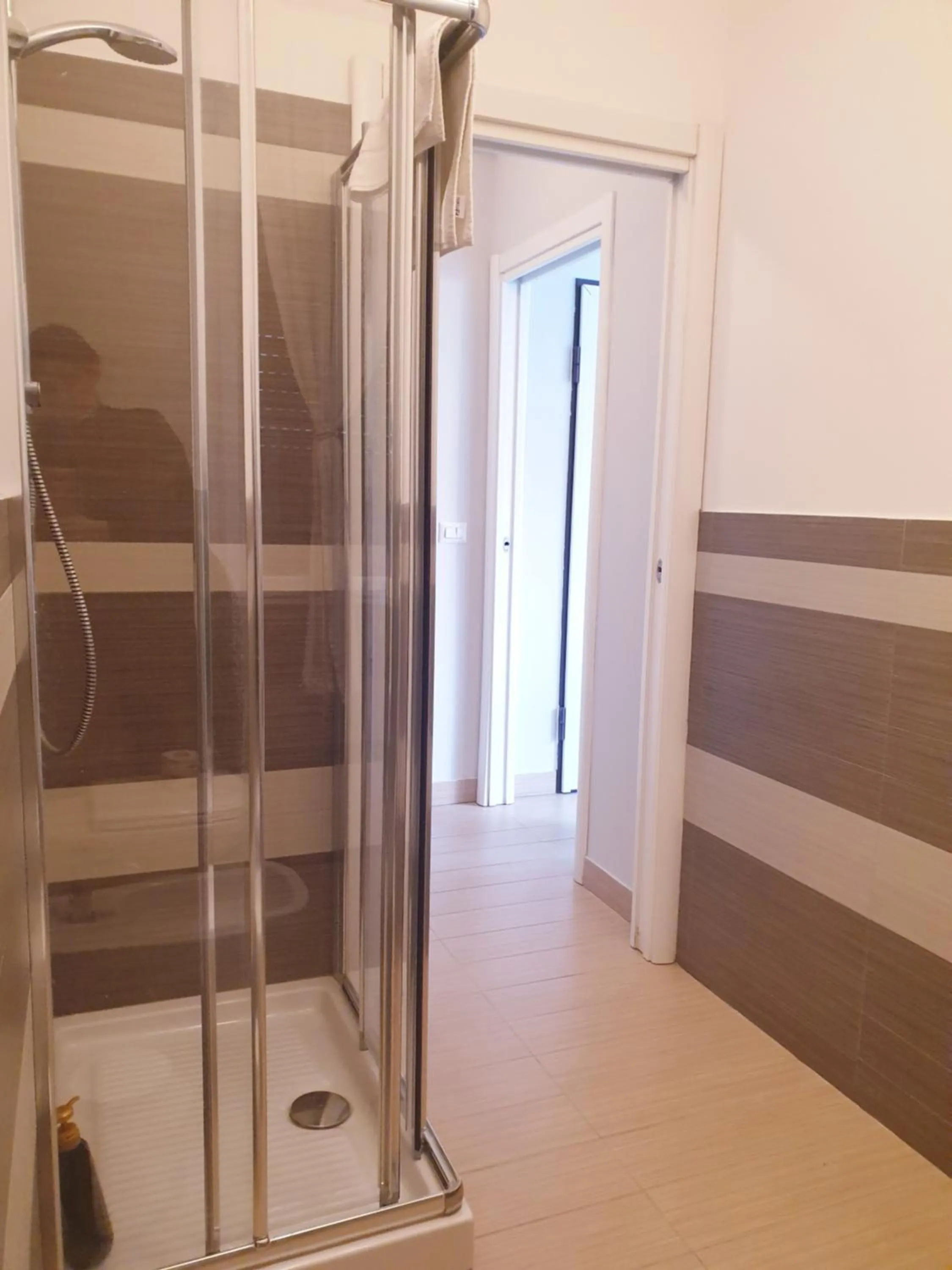 Bathroom in Michelangelo Apartments con parcheggio gratuito in loco e self check in