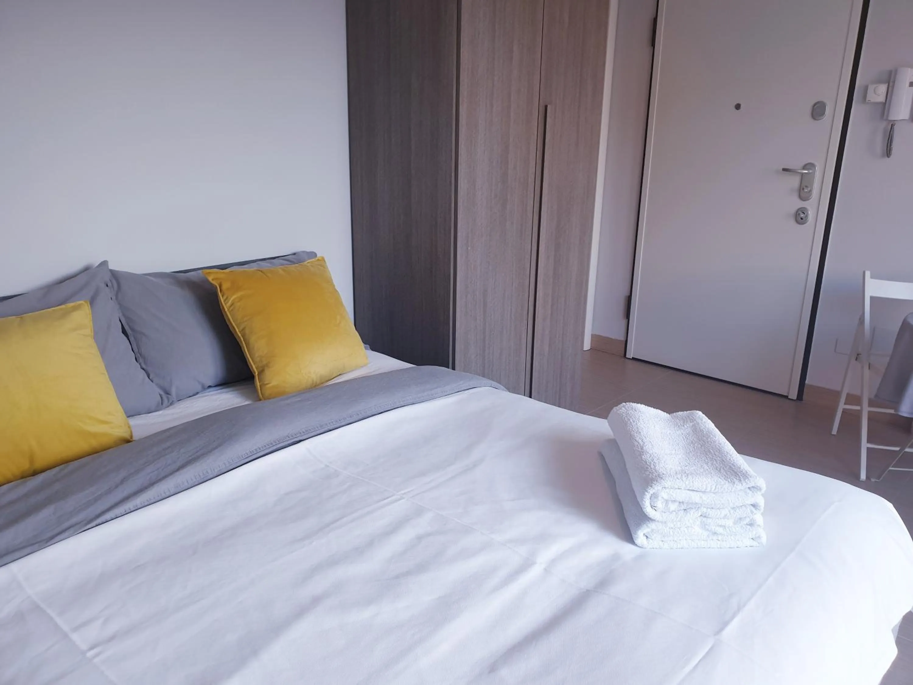 Bed in Michelangelo Apartments con parcheggio gratuito in loco e self check in