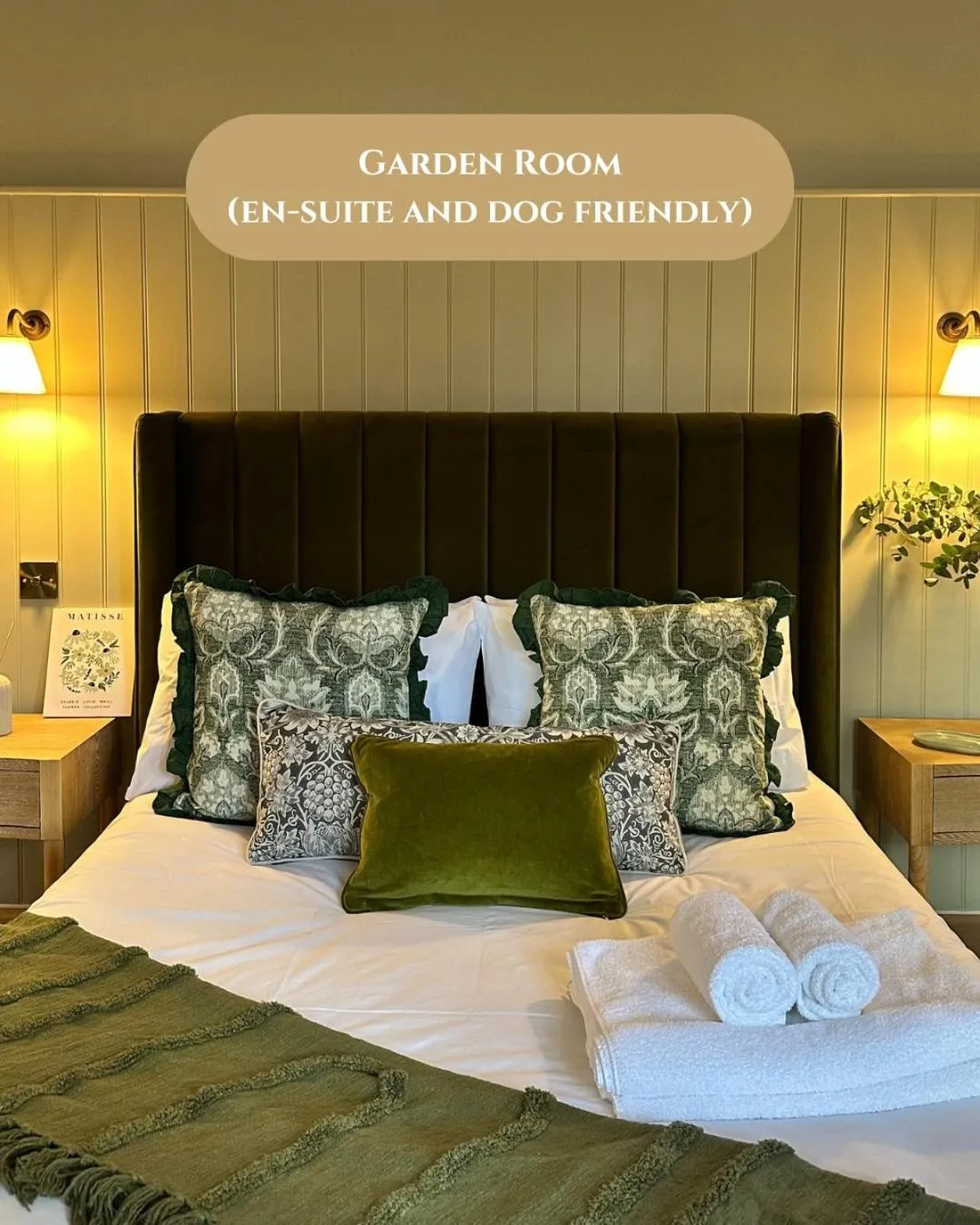 Bed in The Peacock Inn