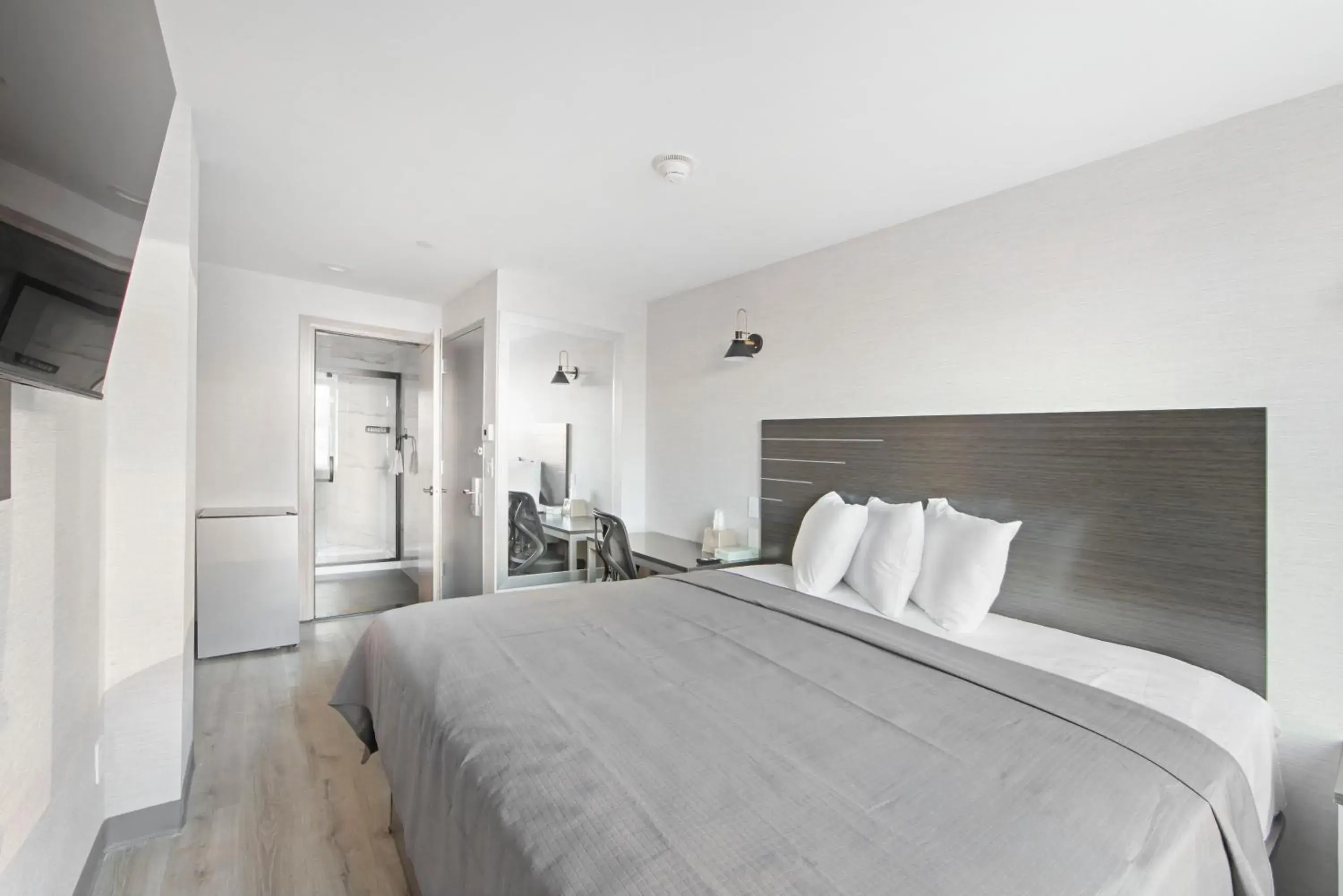 King Room in Hotel TREMONT Bronx Yankee Stadium King Room in Hotel TREMONT Bronx Yankee Stadium