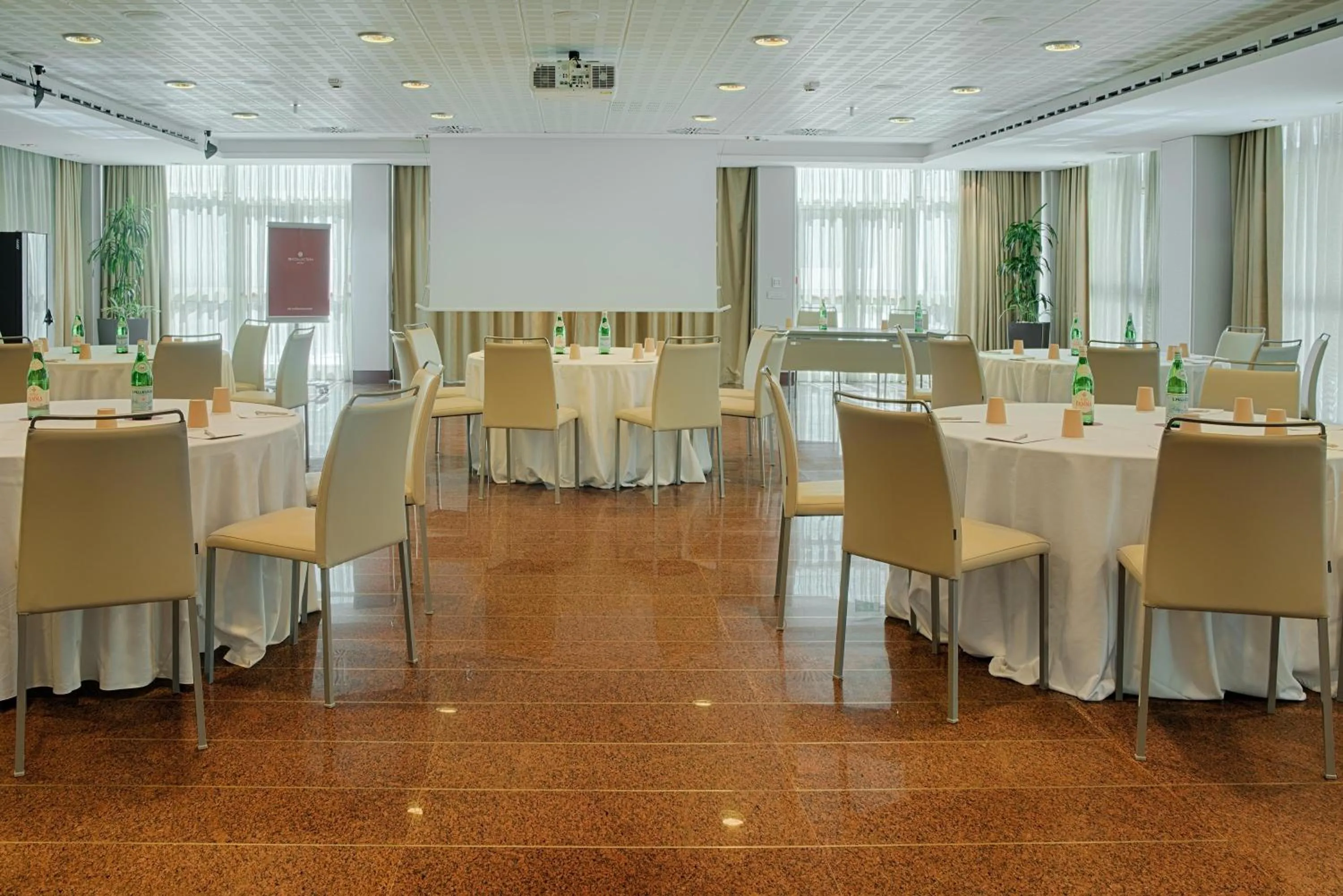 Meeting/conference room in NH Collection Roma Centro