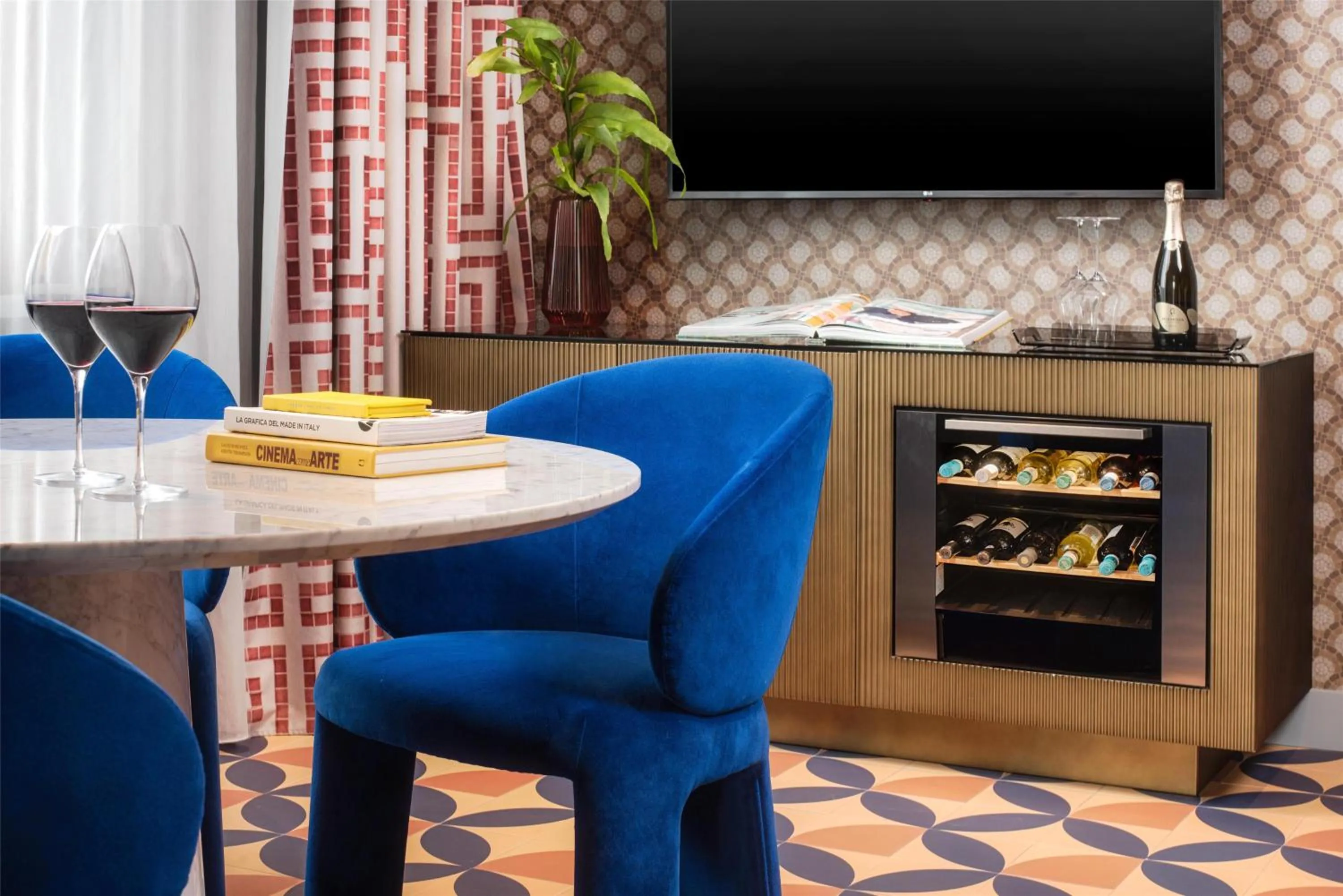 Photo of the whole room in nhow Roma