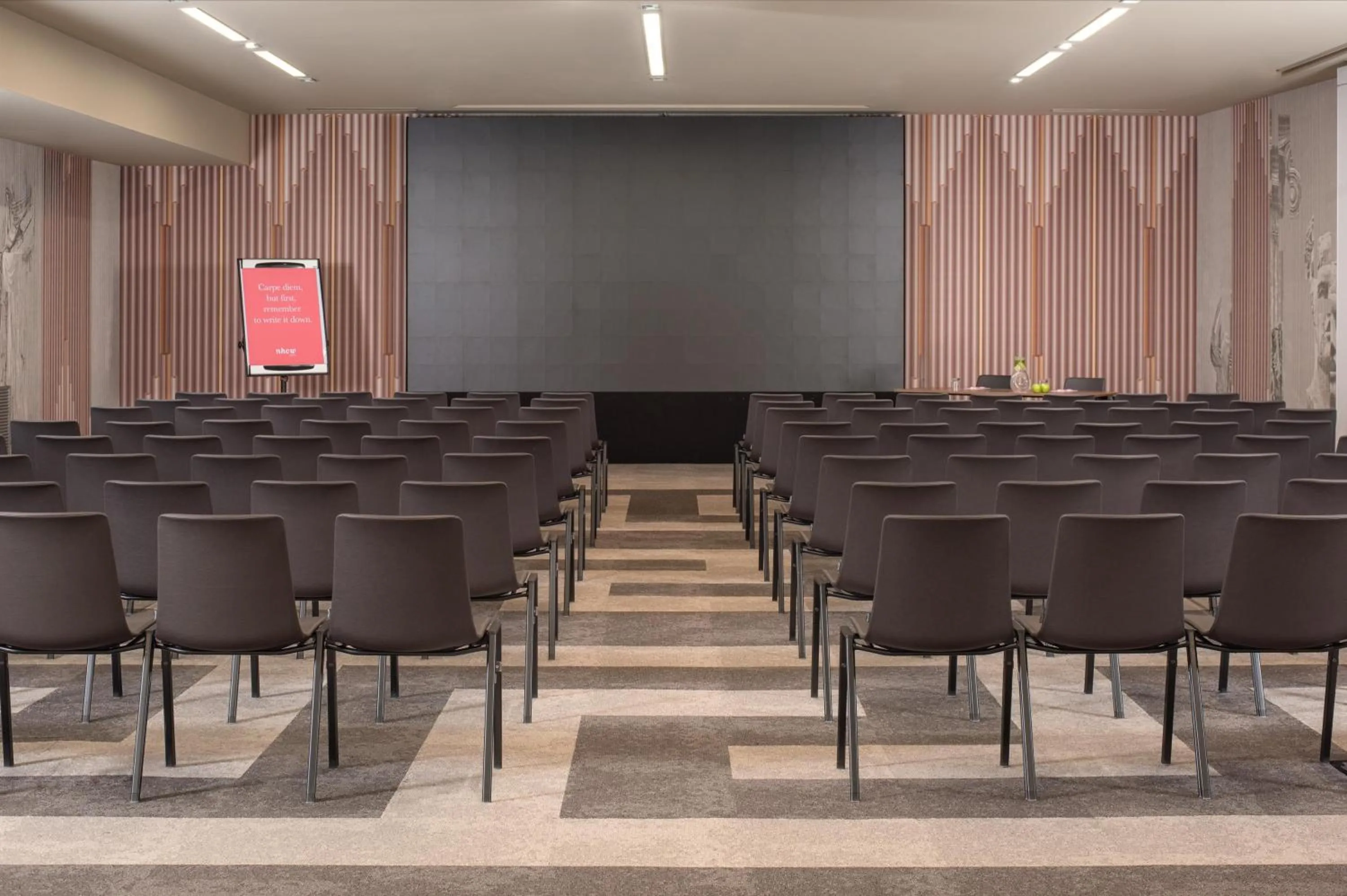 Meeting/conference room in nhow Roma