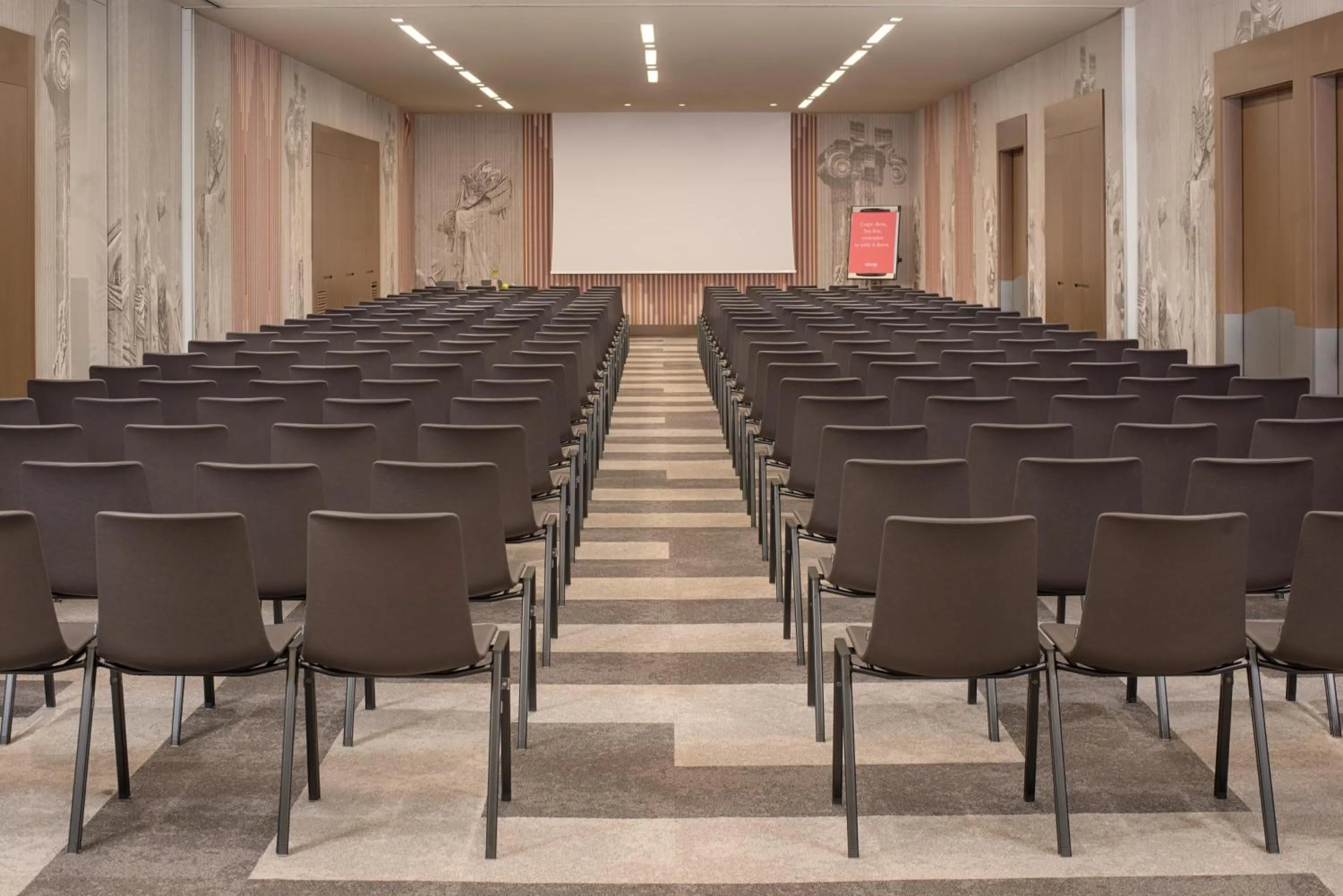 Meeting/conference room in nhow Roma