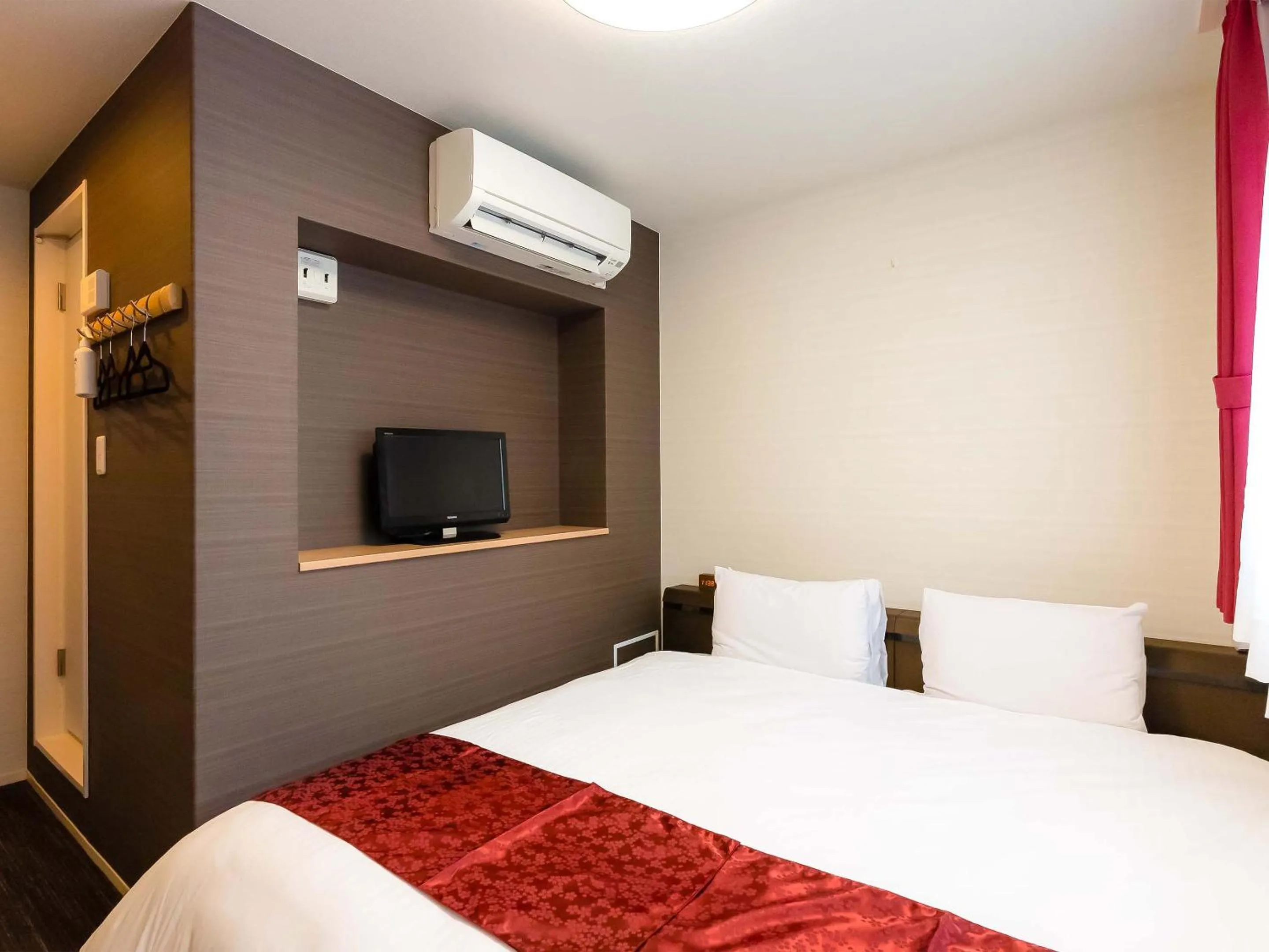 Bed in Kyoto inn Mio