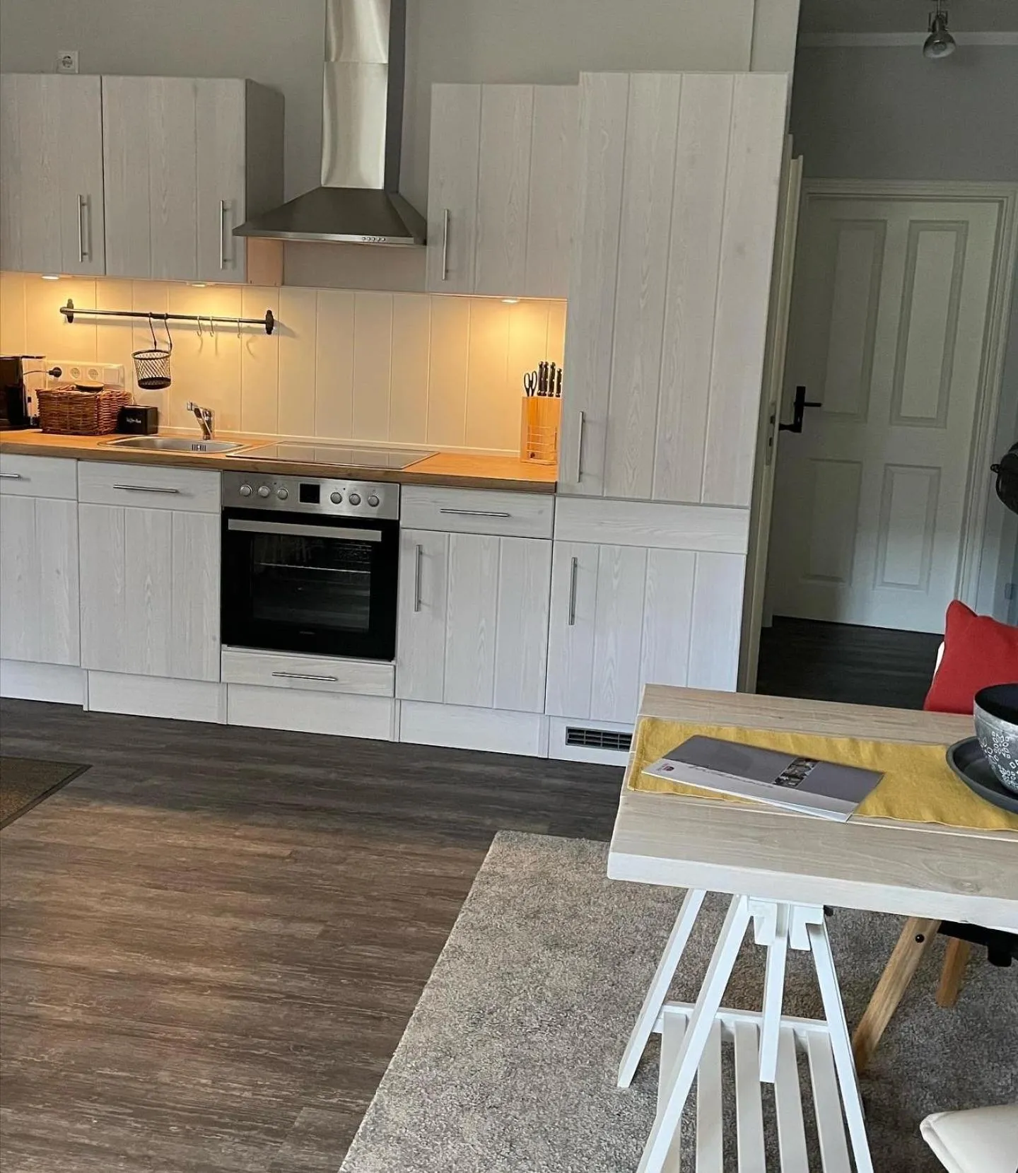 Kitchen or kitchenette in Friesen-Lodge Ferienwohnungen