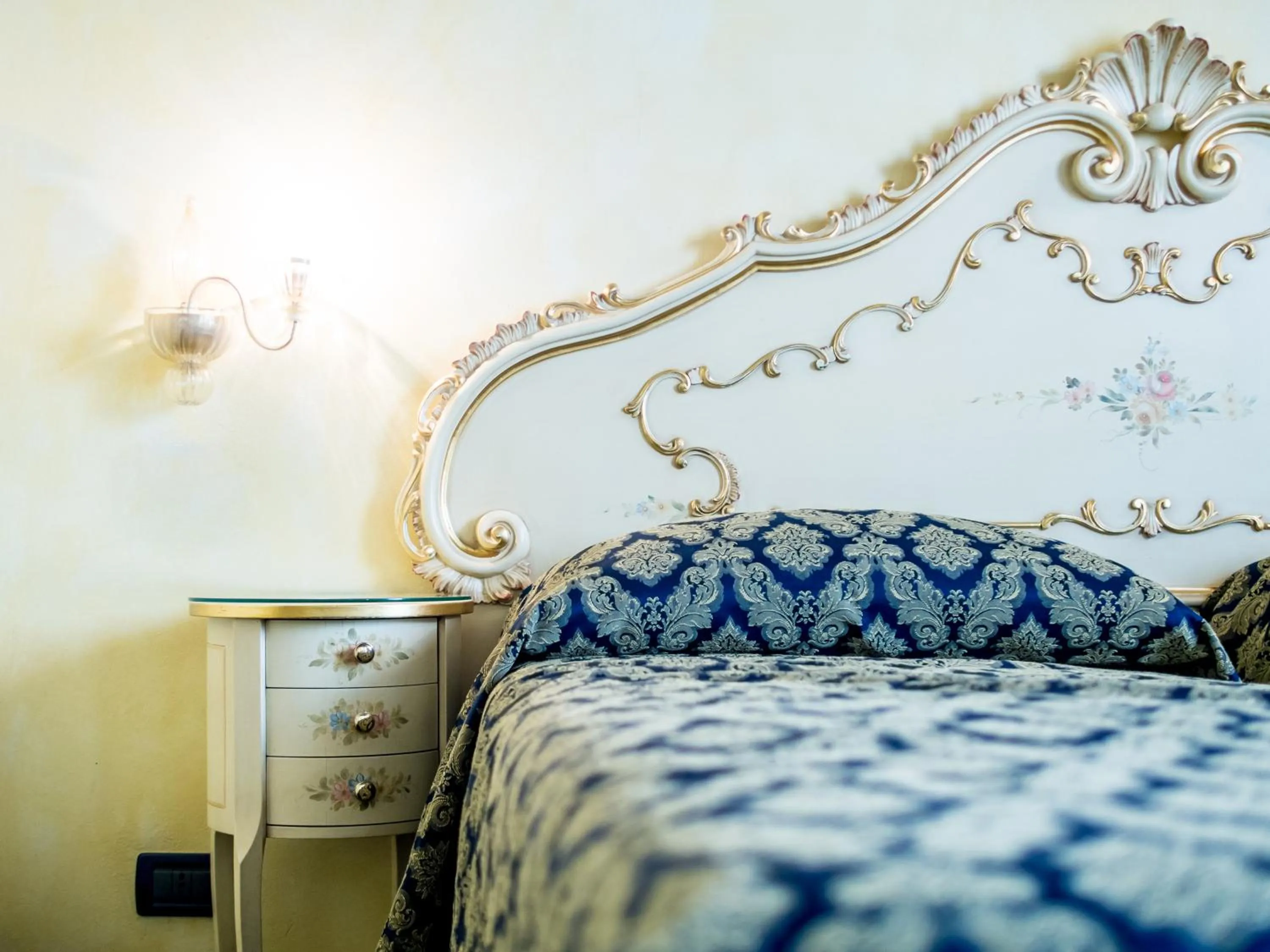 Photo of the whole room, Bed in Locanda Ca' Zose