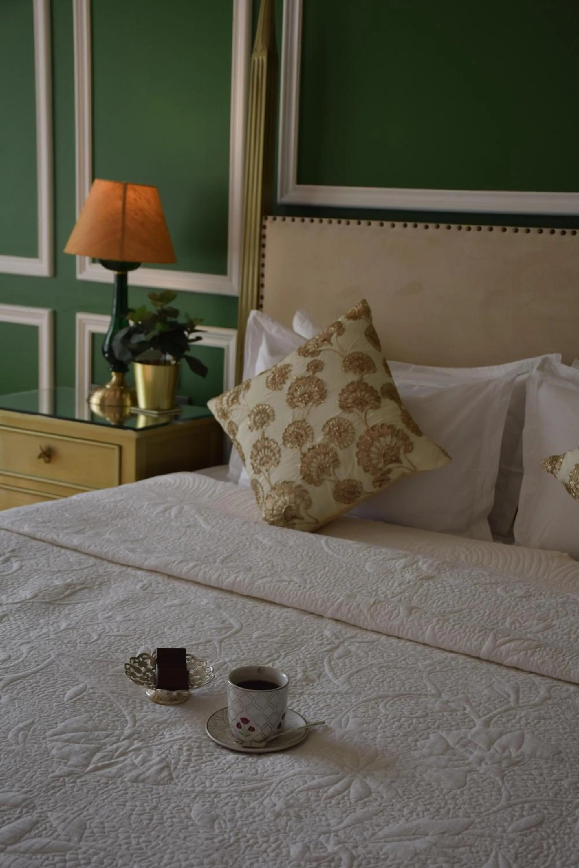 Bed in Dileep Kothi - A Royal Boutique Luxury Suites in Jaipur