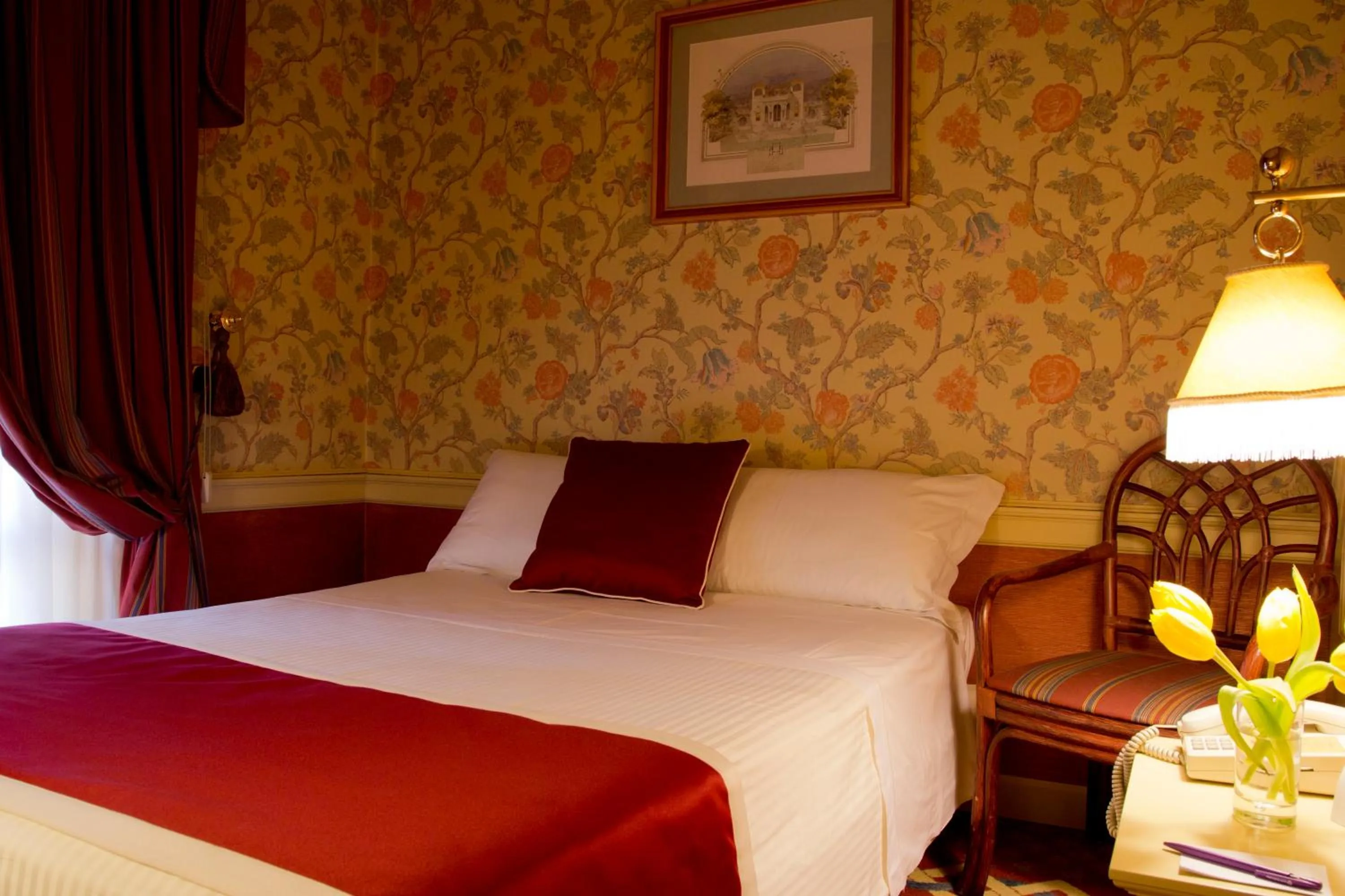 Bed in Hotel Milano Regency