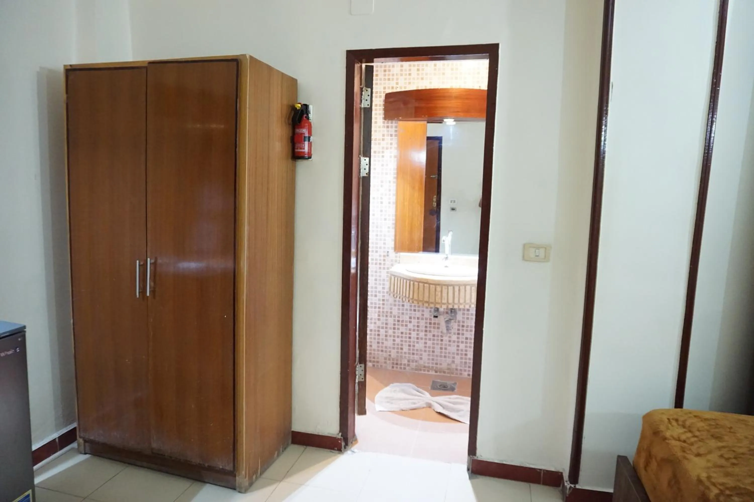 Shower in New Saint Catherine Hotel