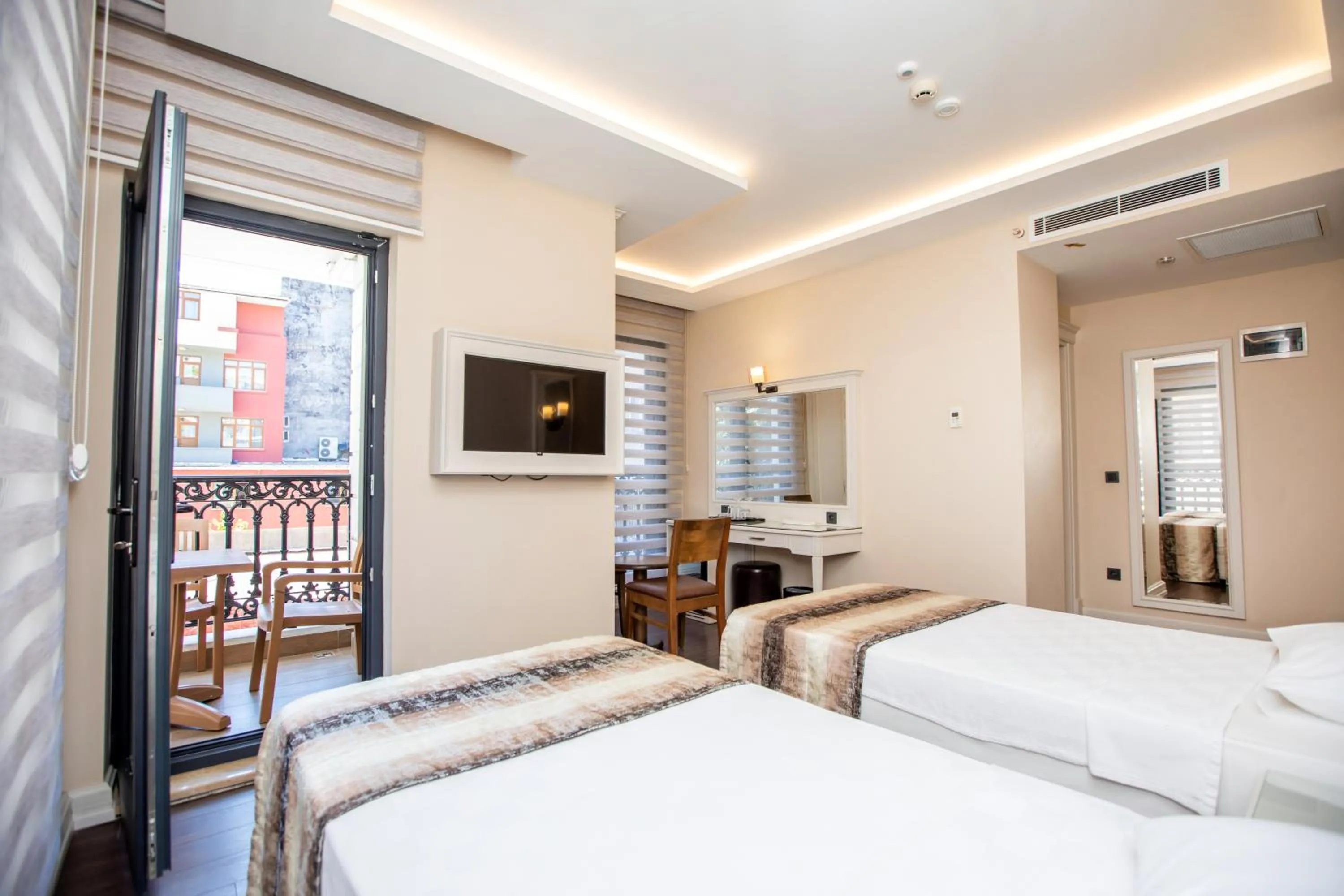 Bed in Opatija Hotel